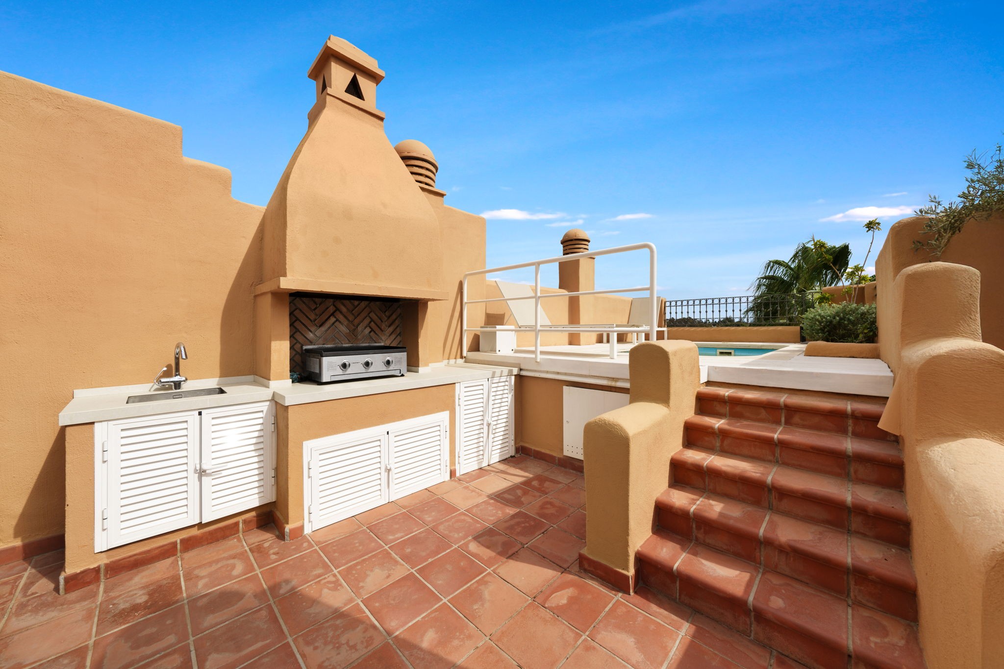 4 Bedroom Apartment in Marbella - Photo 40