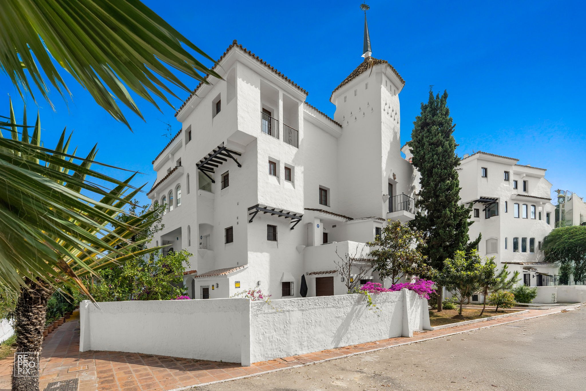 1 Bedroom Apartment in Marbella - Photo 18