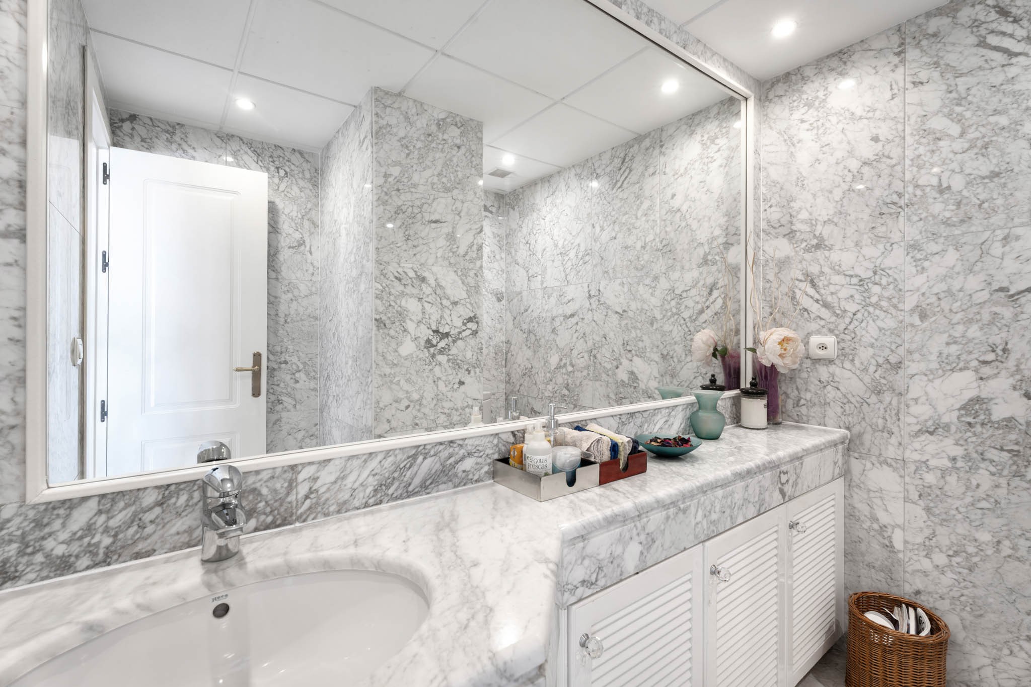 Apartamento com 5 quartos com vista mar em Málaga, Espanha – Foto 25