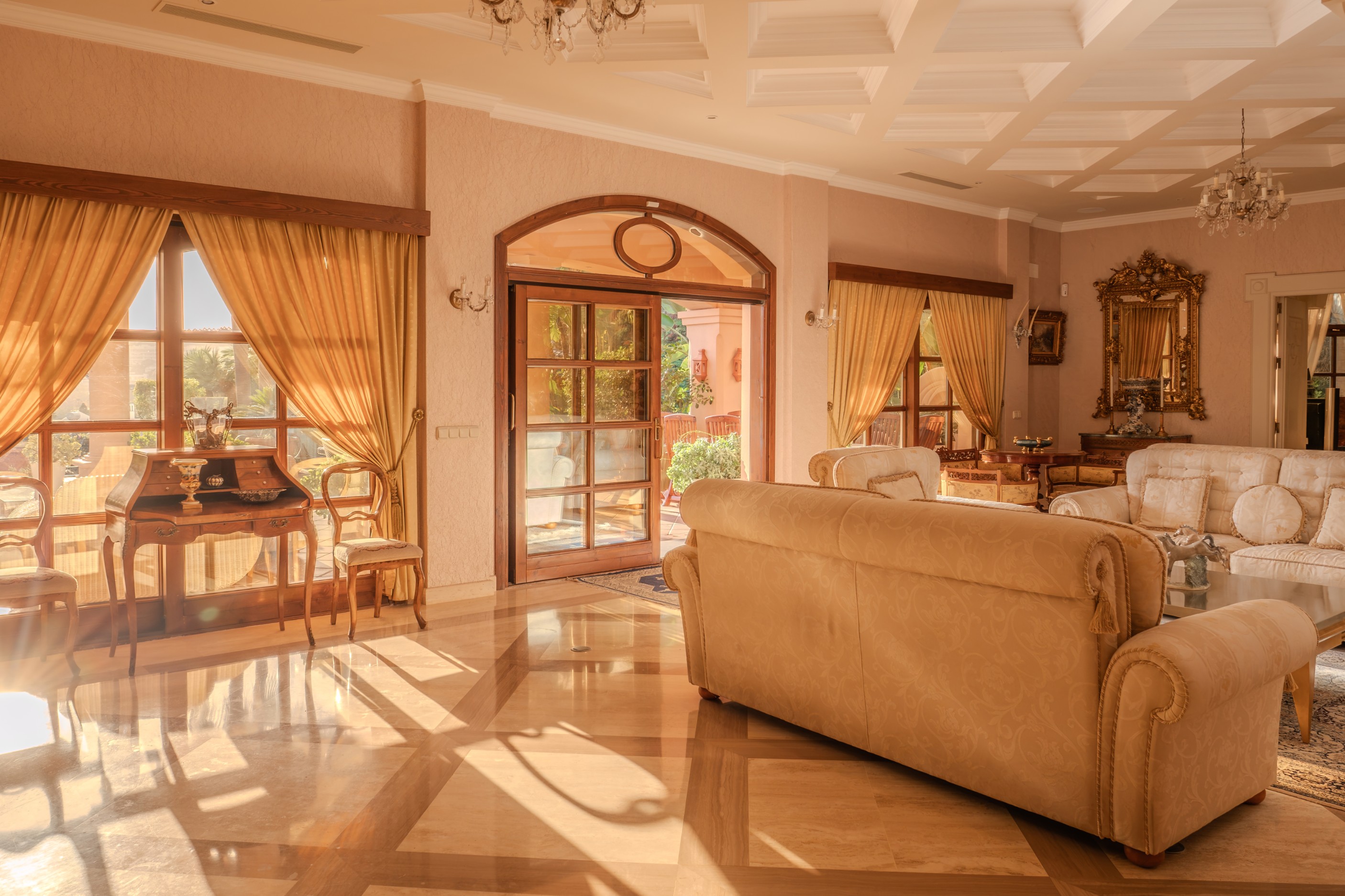 6 Bedroom Villa in Marbella - Photo 10