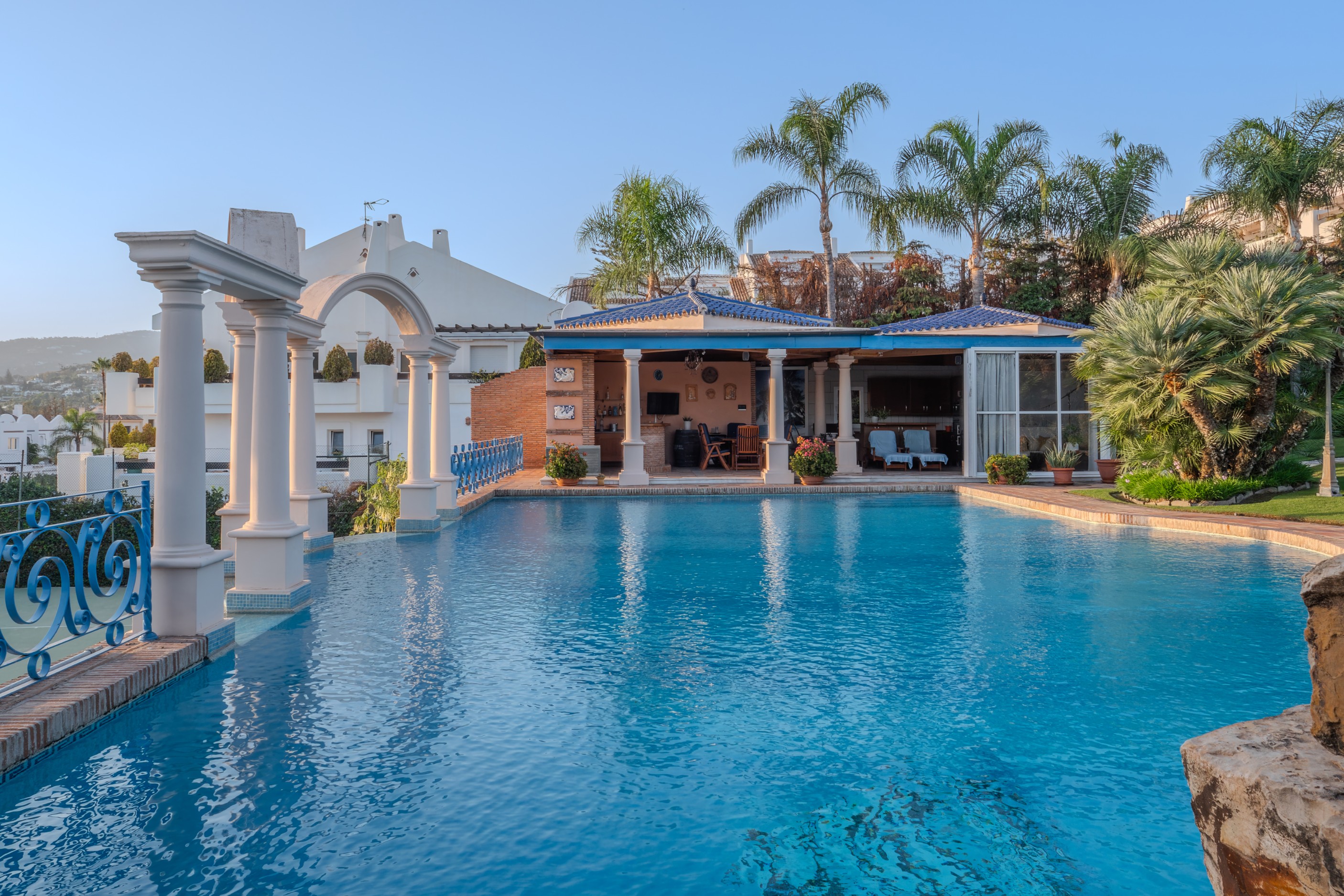 6 Bedroom Villa in Marbella - Photo 12