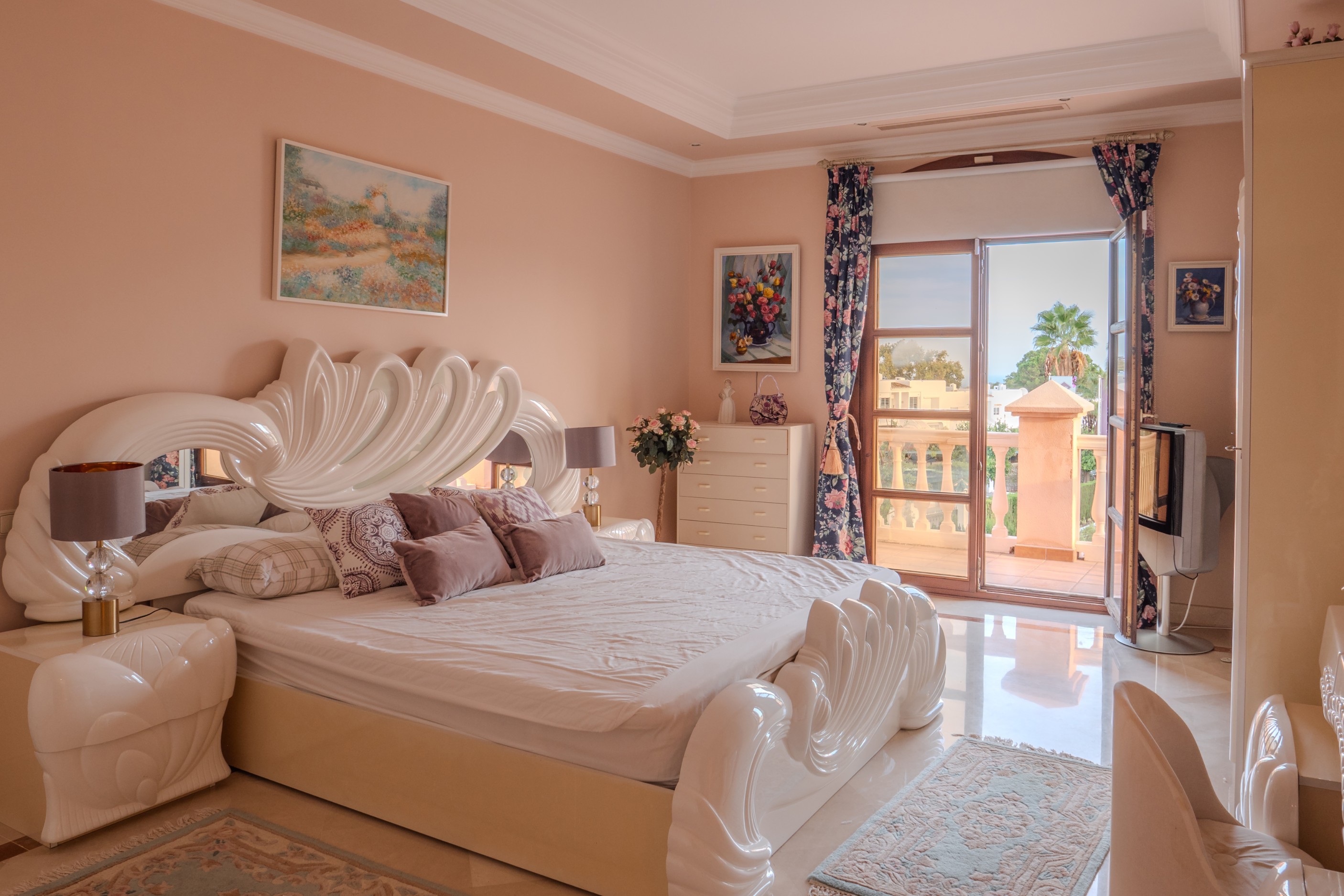 6 Bedroom Villa in Marbella - Photo 22