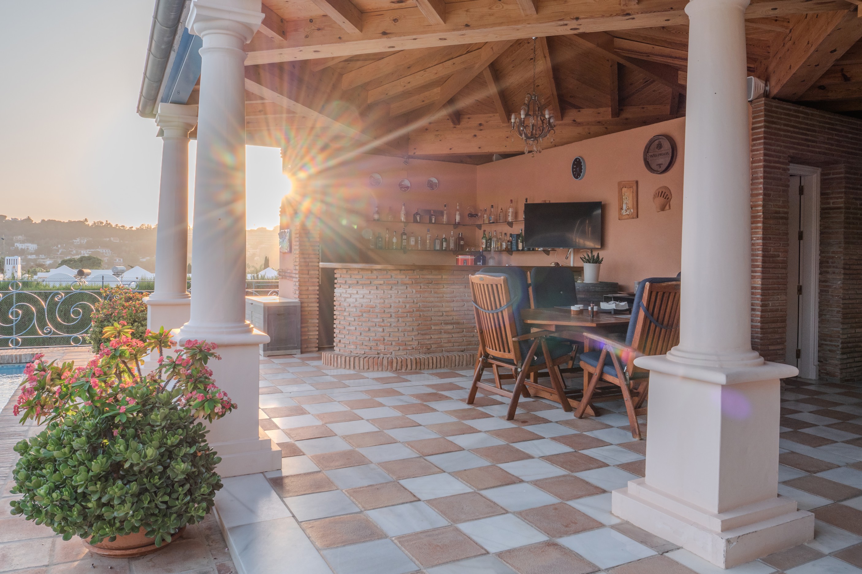 6 Bedroom Villa in Marbella - Photo 14
