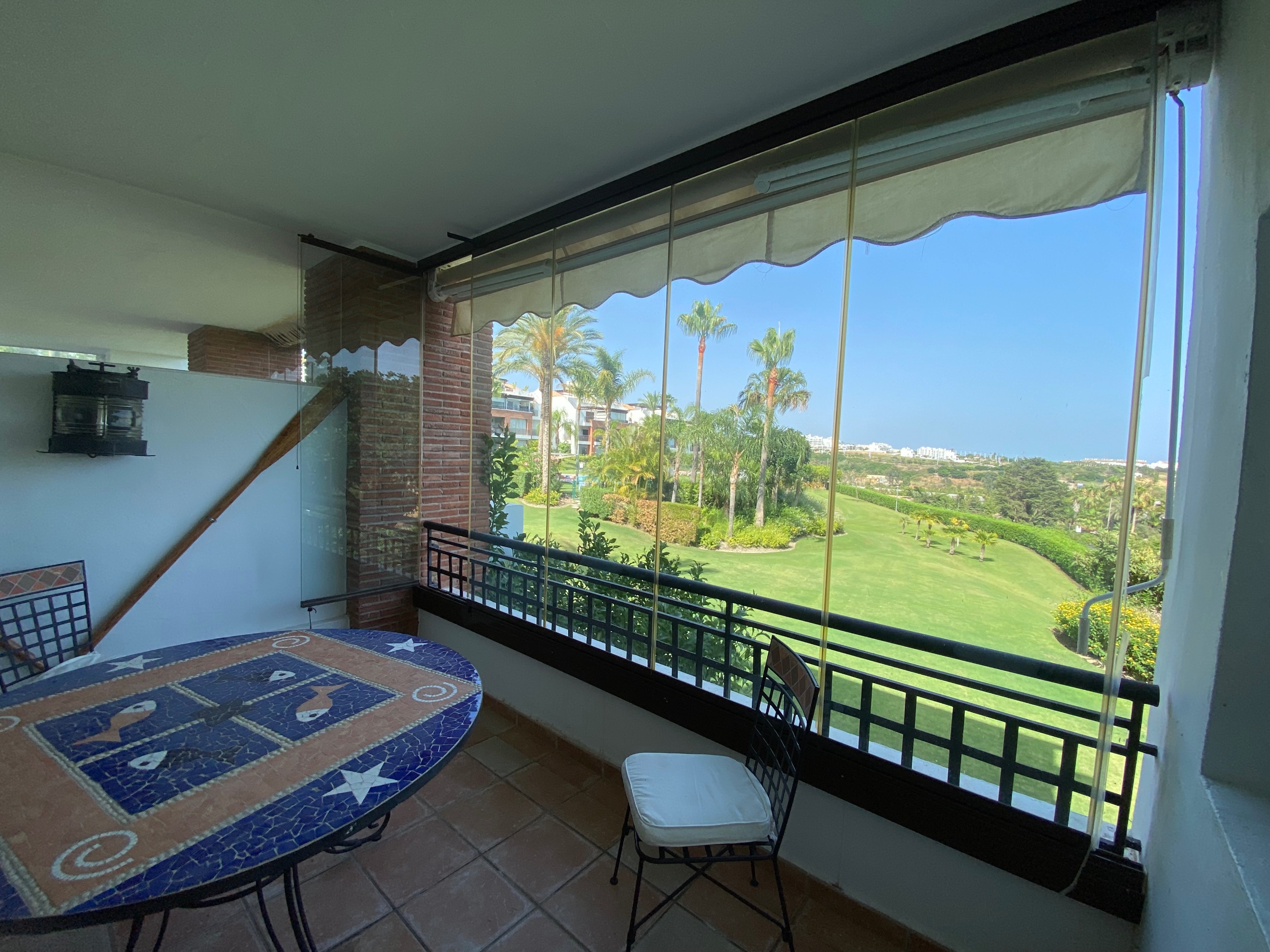 3 Bedroom Apartment in Estepona - Photo 11