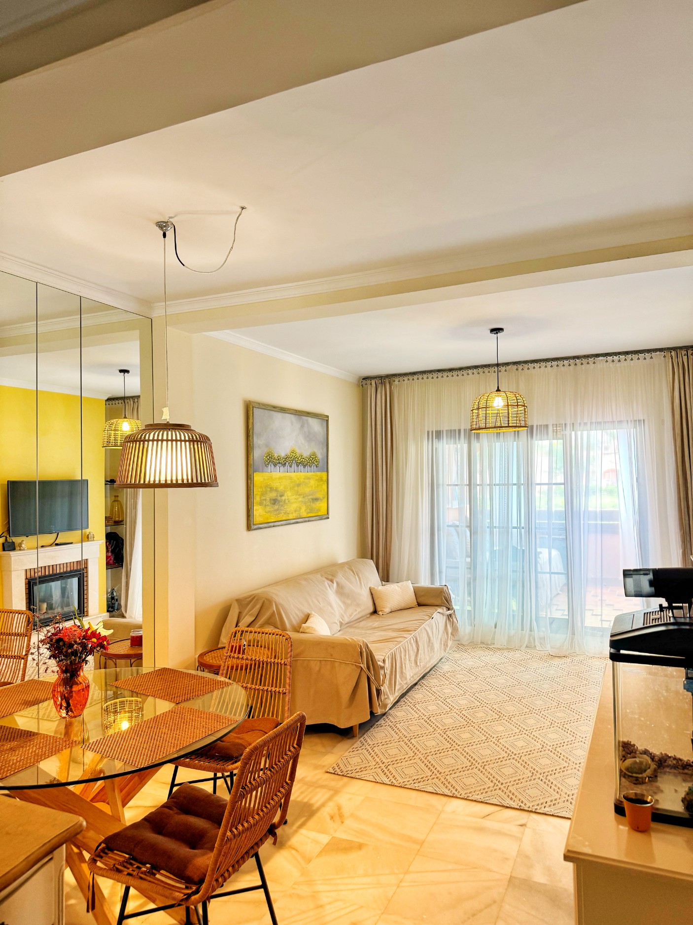 2 Bedroom Apartment in Estepona - Photo 4
