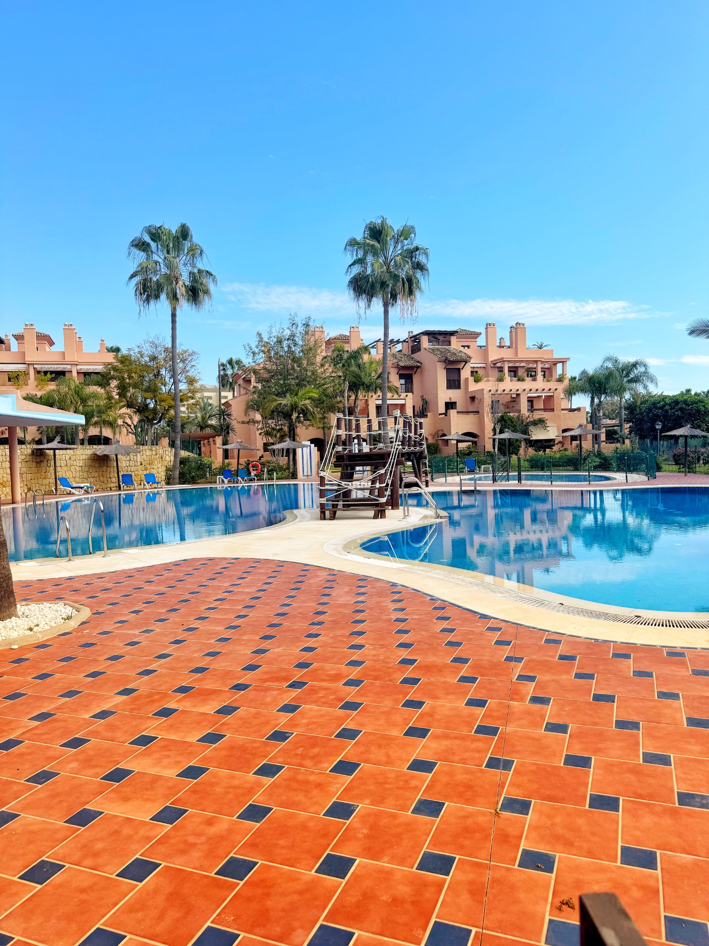 2 Bedroom Apartment in Estepona - Photo 25