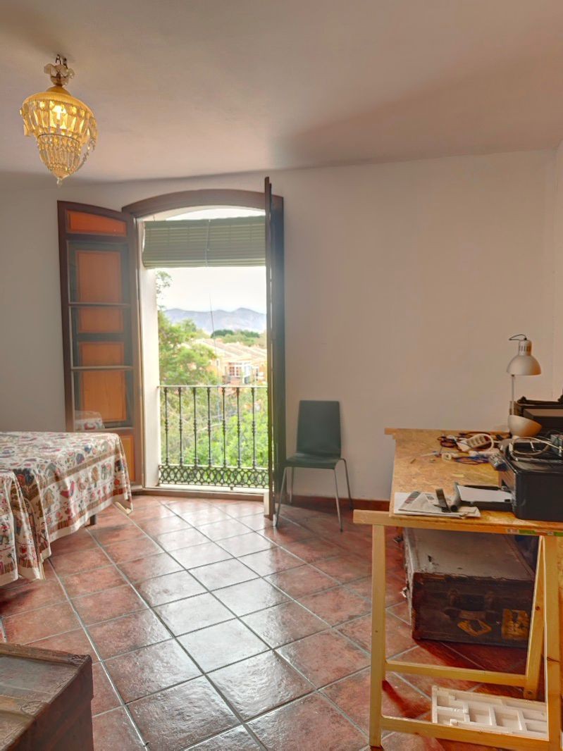 6 Bedroom Country house in Málaga - Photo 28