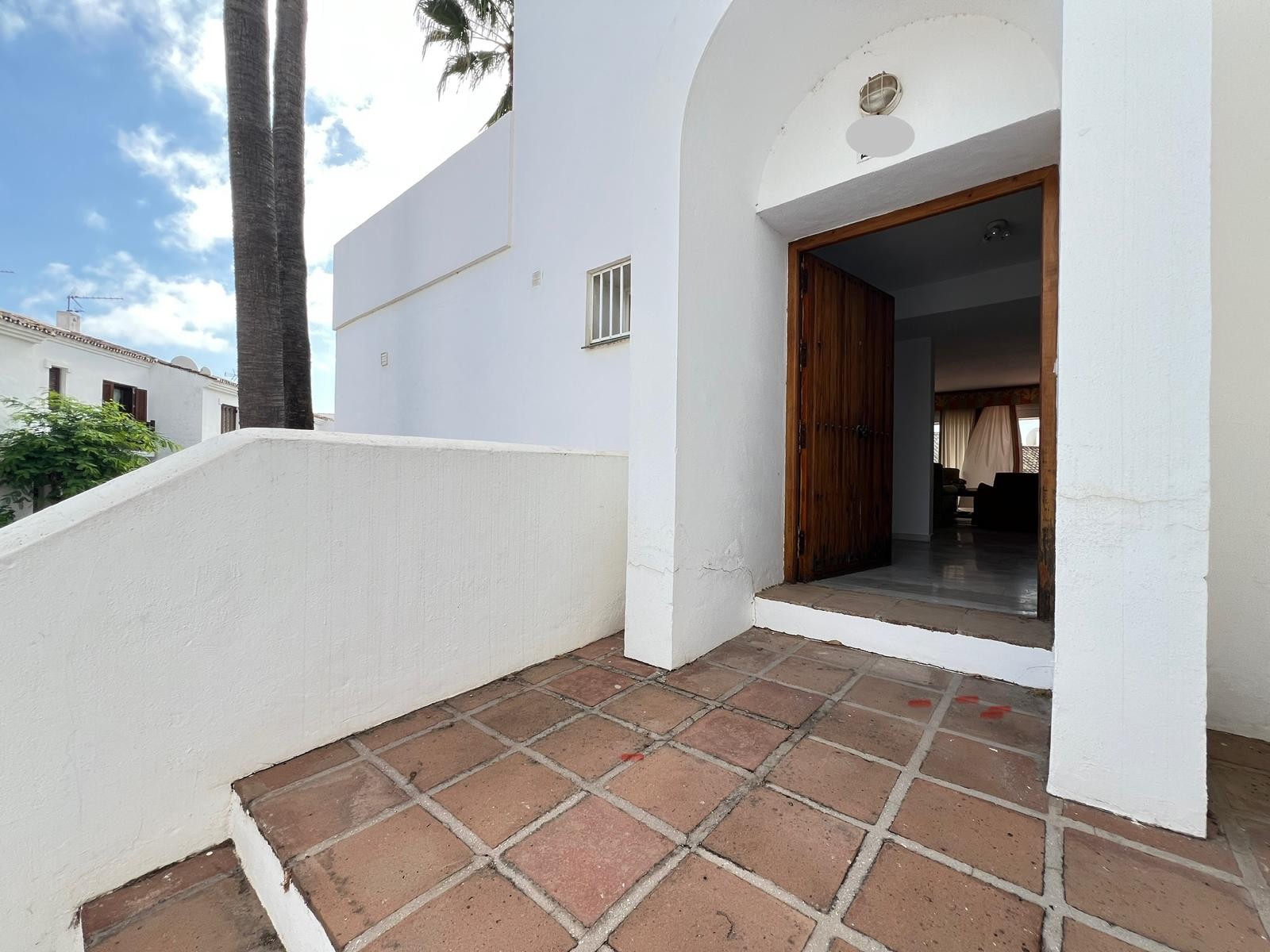 3 Bedroom Townhouse in Estepona - Фото 3