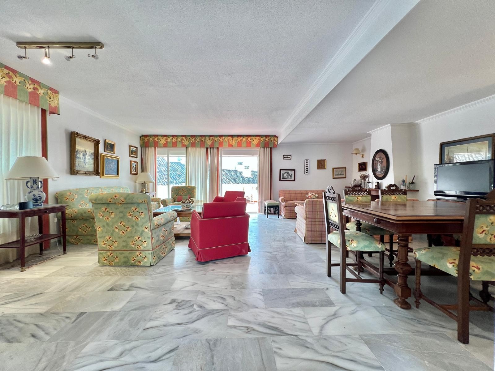 3 Bedroom Townhouse in Estepona - Фото 6