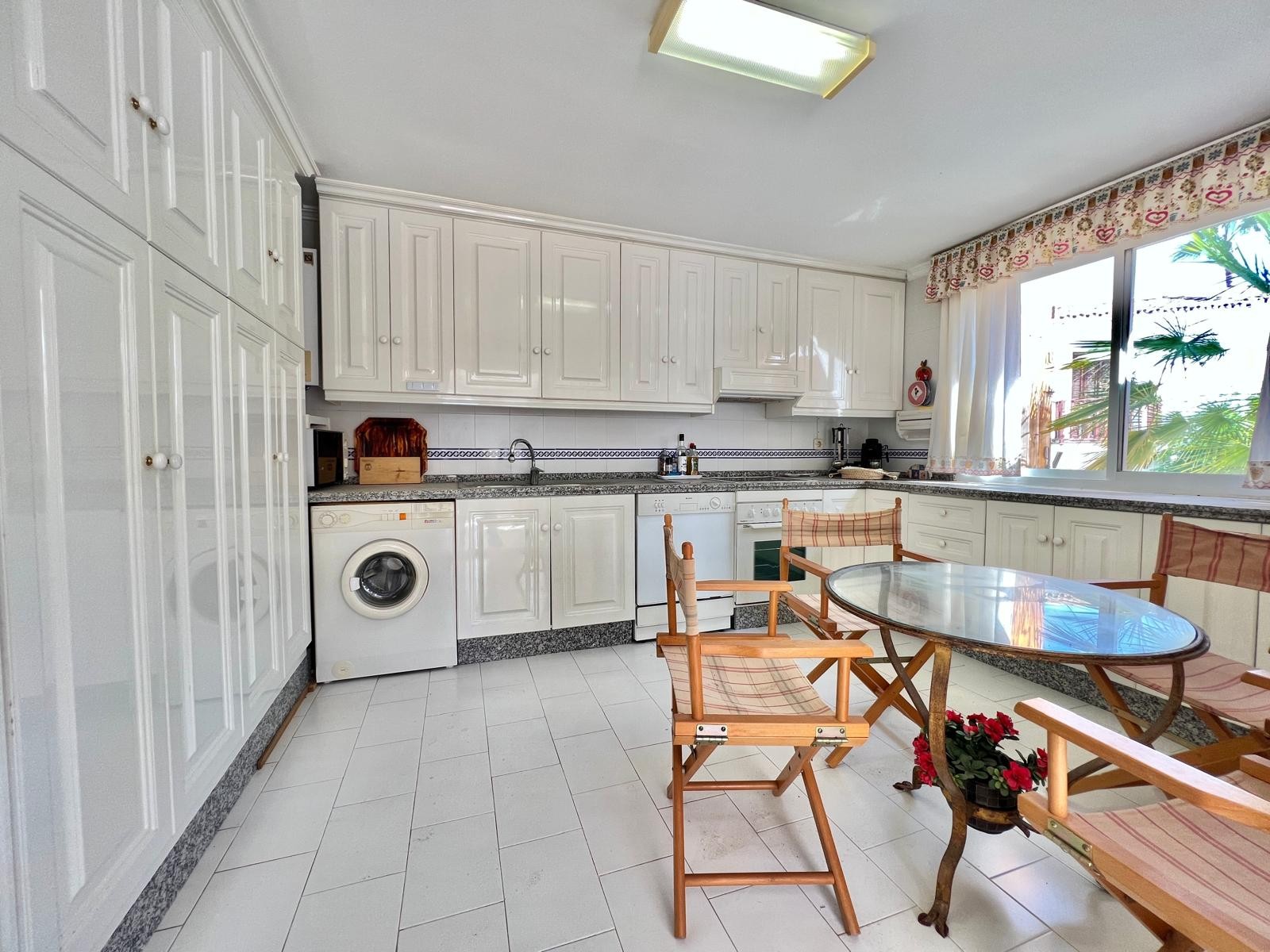 3 Bedroom Townhouse in Estepona - Фото 21