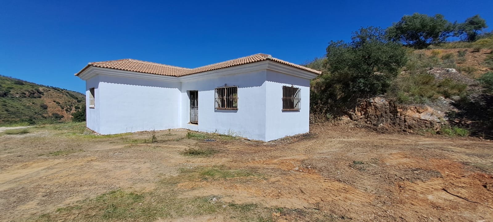 2 Bedroom Country house in Coín - Фото 3