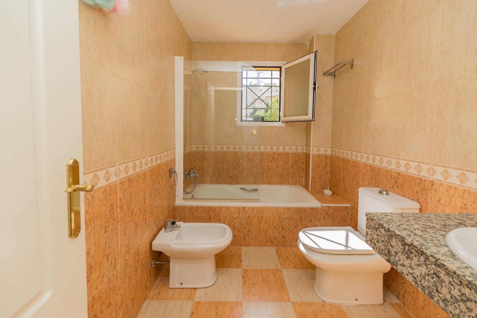 2 Bedroom Apartment in Mijas - Photo 9