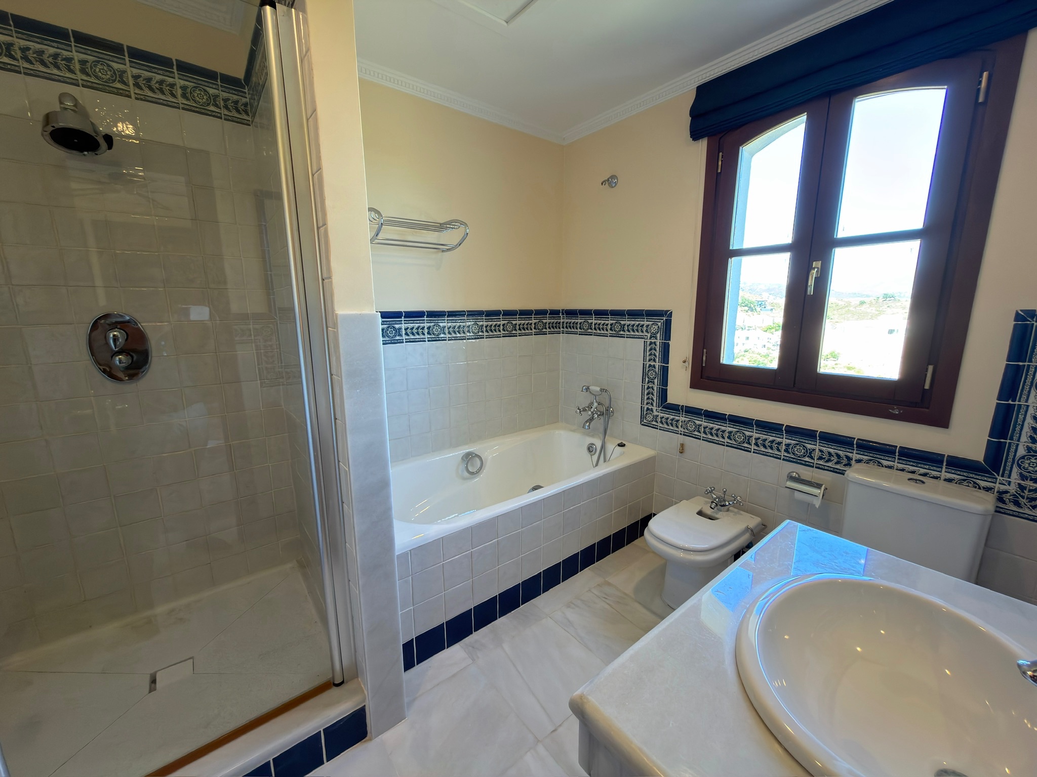 Moradia com 5 quartos com vista mar em Córdoba, Espanha – Foto 20