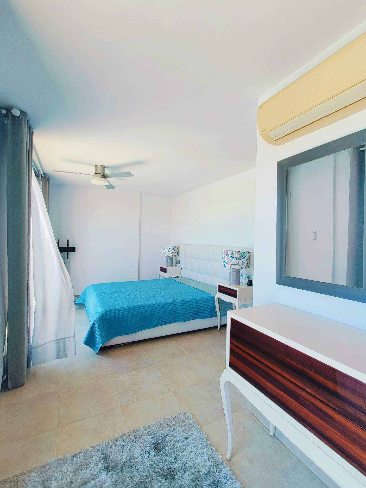 4 Bedroom Townhouse in Marbella - Photo 4