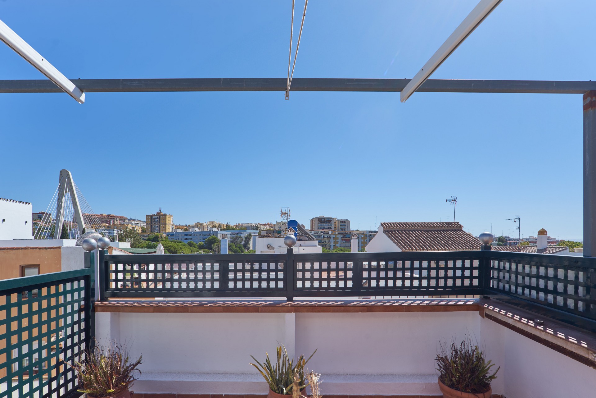 7 Bedroom Townhouse in Marbella - Photo 17