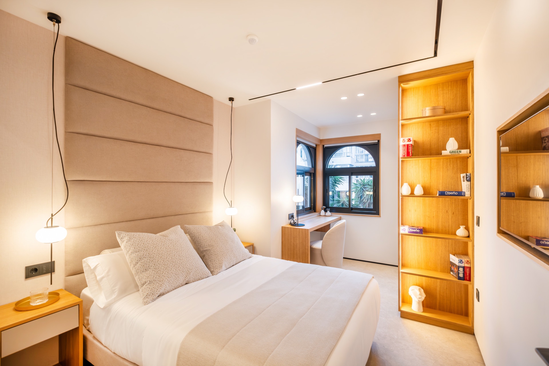 2 Bedroom Apartment in Marbella - Photo 10