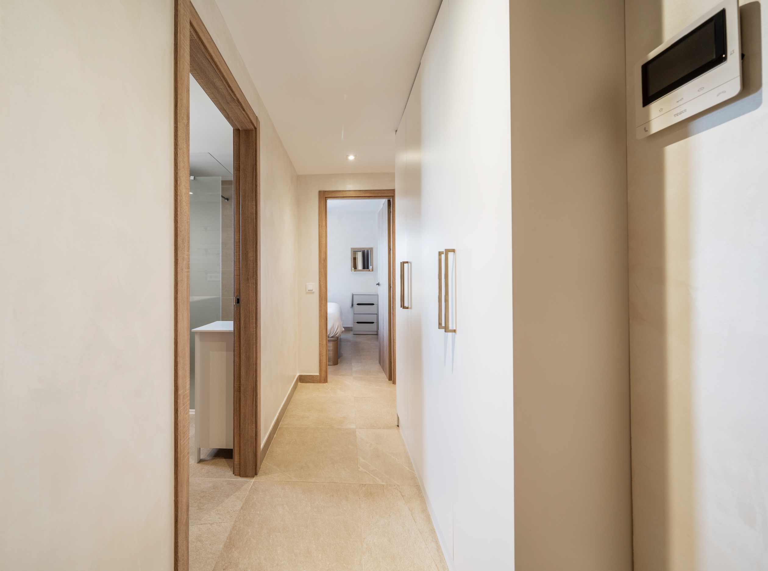3 Bedroom Apartment in Estepona - Photo 5