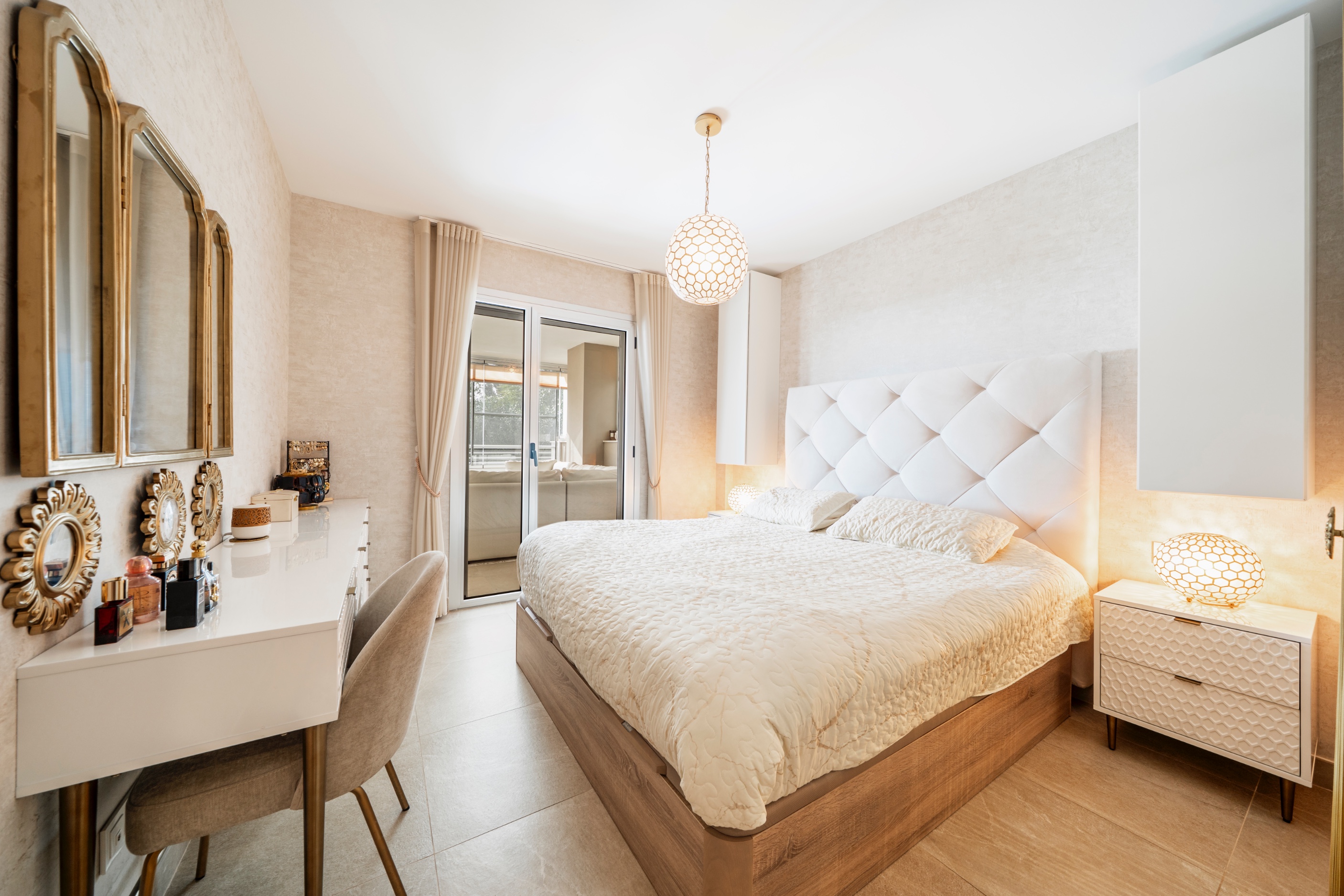 3 Bedroom Apartment in Estepona - Photo 17