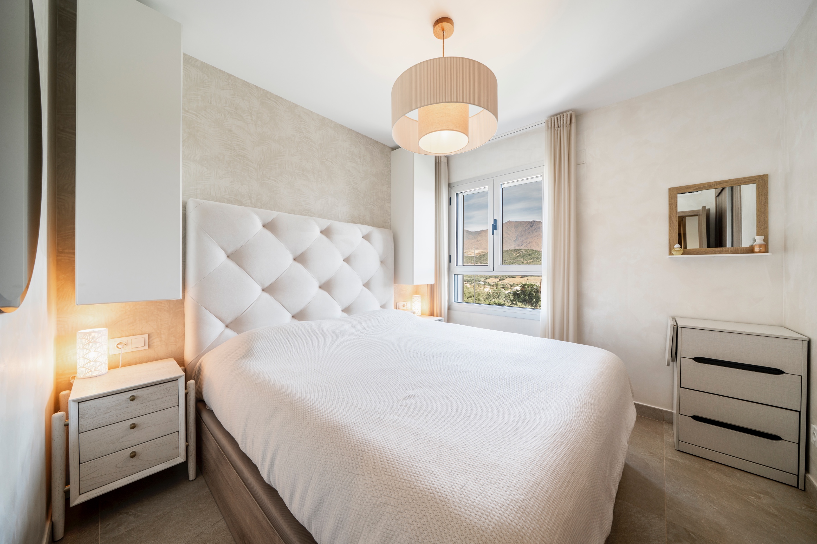 3 Bedroom Apartment in Estepona - Photo 6