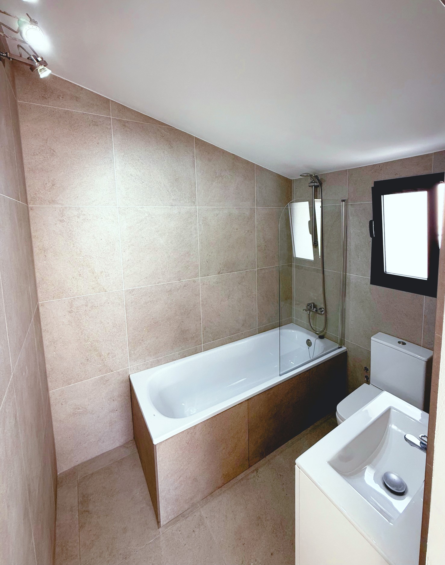 2 Bedroom Townhouse in Alhaurín el Grande - Photo 20