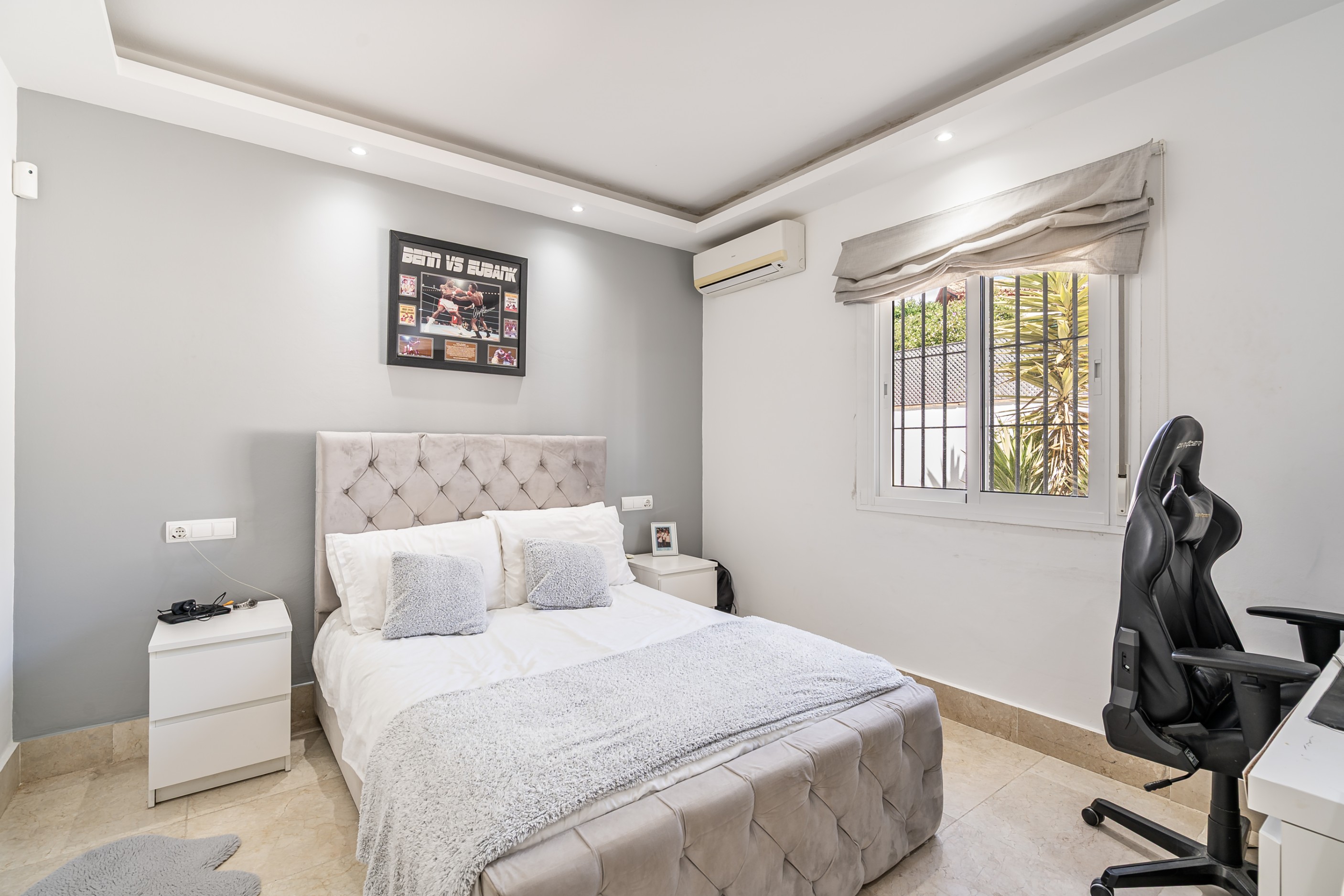 5 Bedroom Villa in Estepona - Photo 9