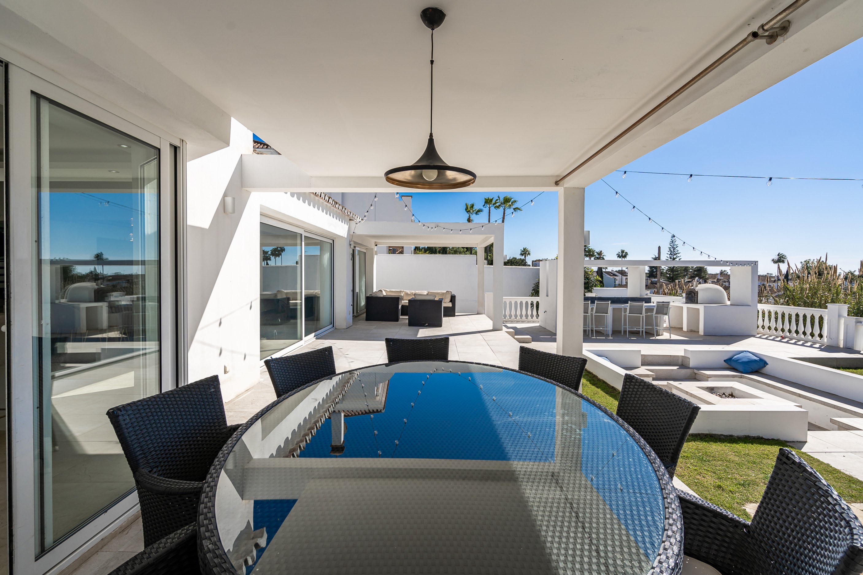 5 Bedroom Villa in Estepona - Photo 27