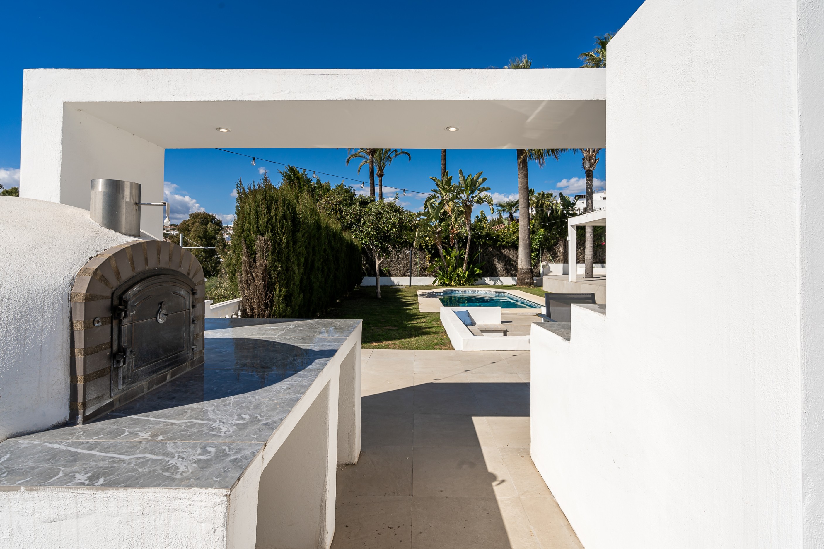 5 Bedroom Villa in Estepona - Photo 35