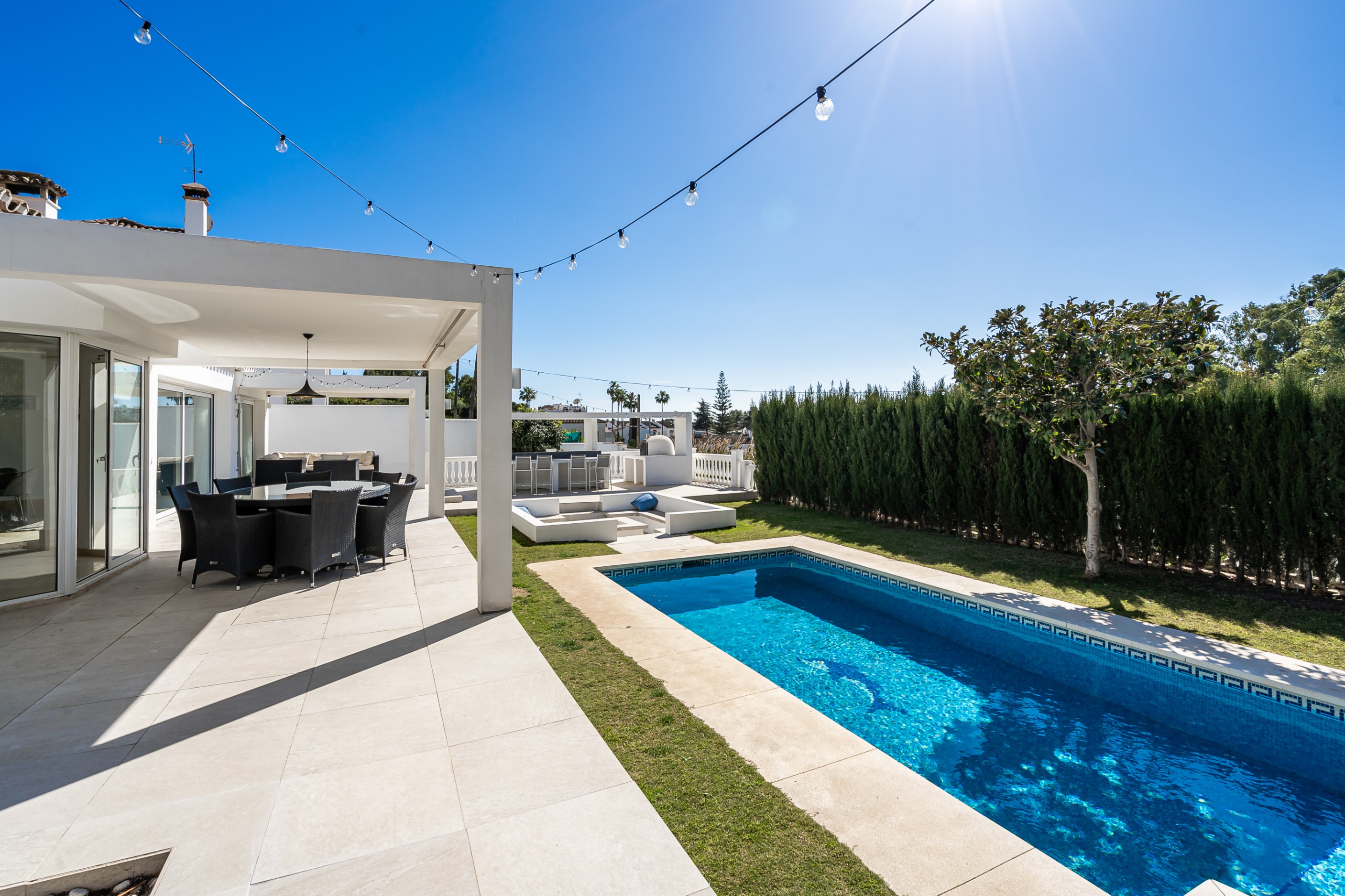 5 Bedroom Villa in Estepona - Photo 29