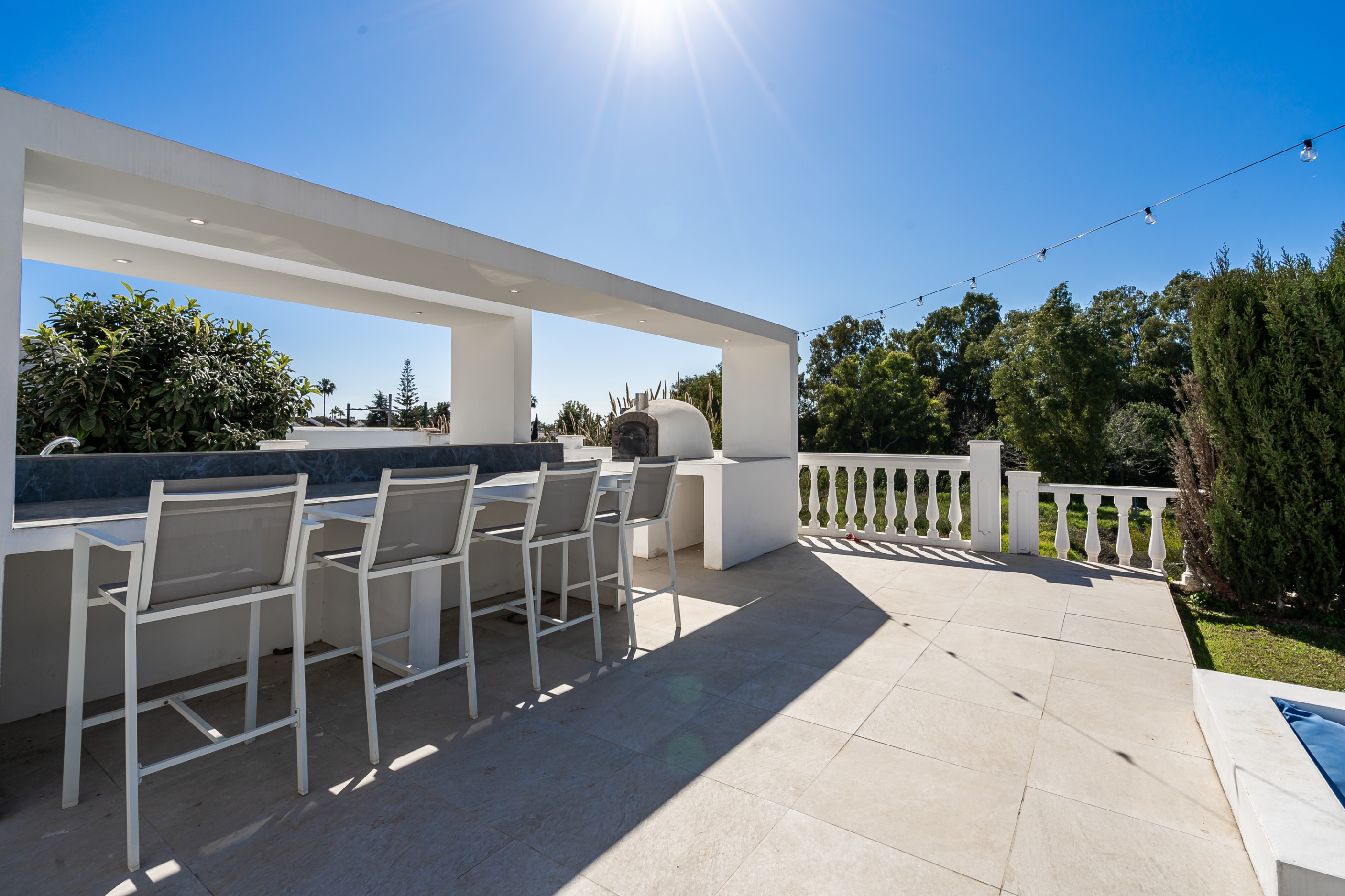 5 Bedroom Villa in Estepona - Photo 33