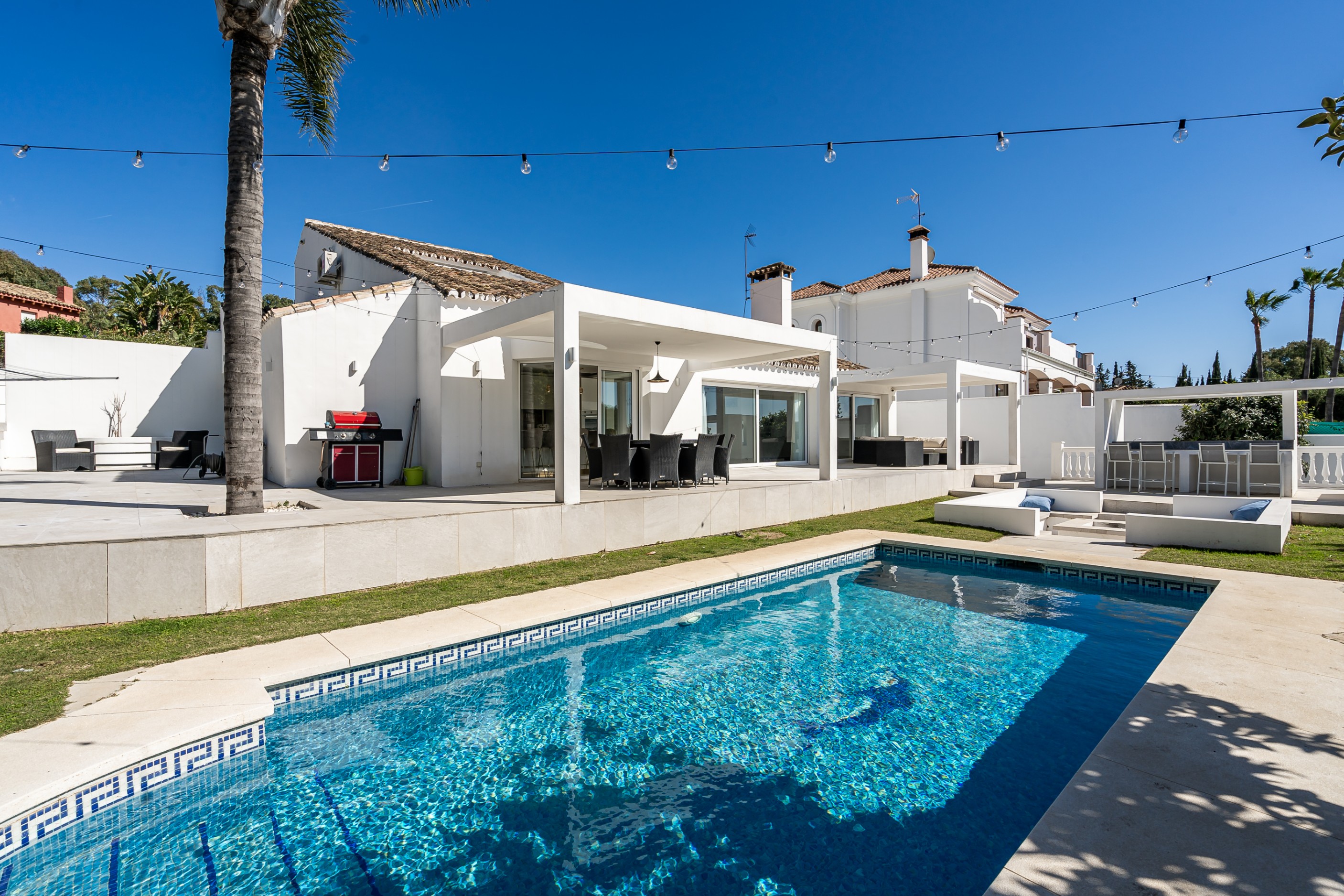 5 Bedroom Villa in Estepona - Photo 31