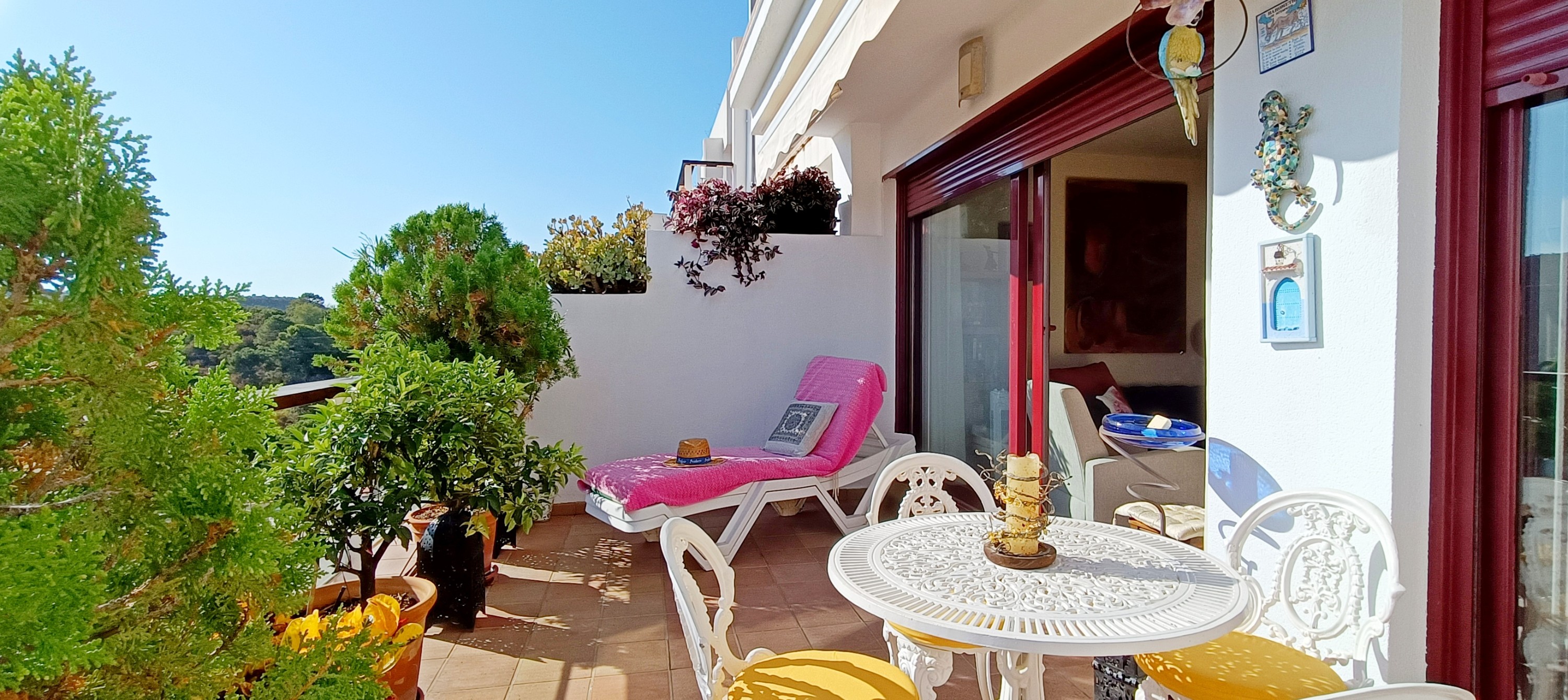1 Bedroom Apartment in Estepona - Photo 6