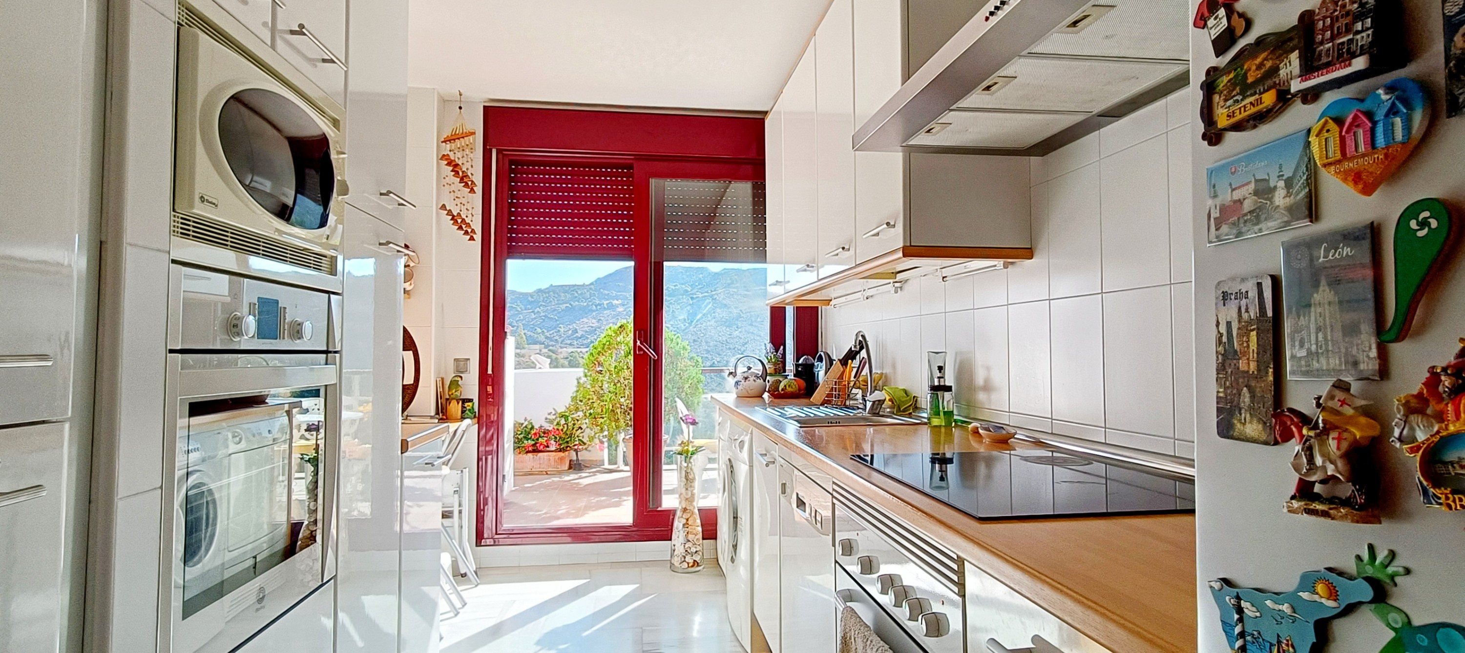 1 Bedroom Apartment in Estepona - Photo 14