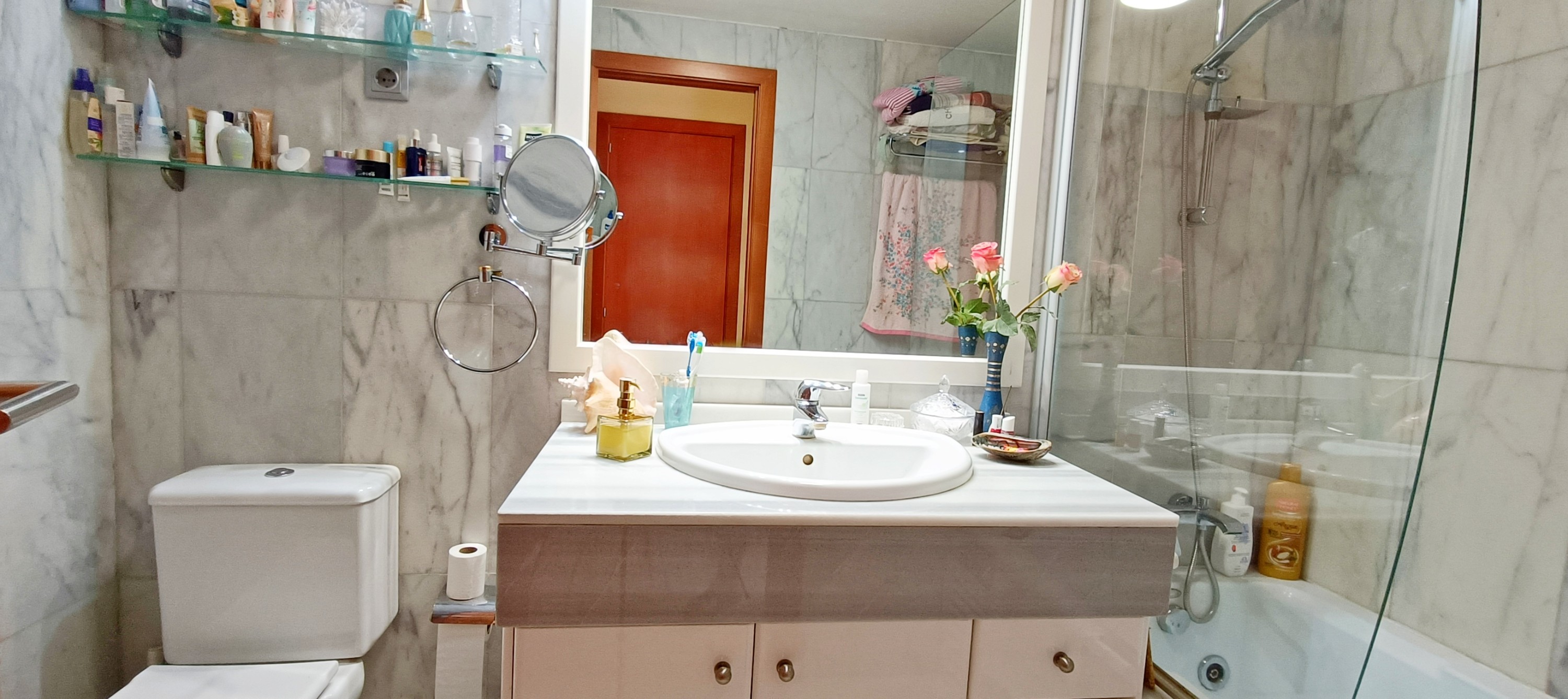 1 Bedroom Apartment in Estepona - Photo 19