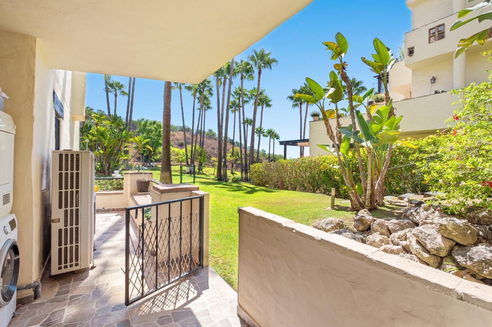 3 Bedroom Apartment in Marbella - Photo 24