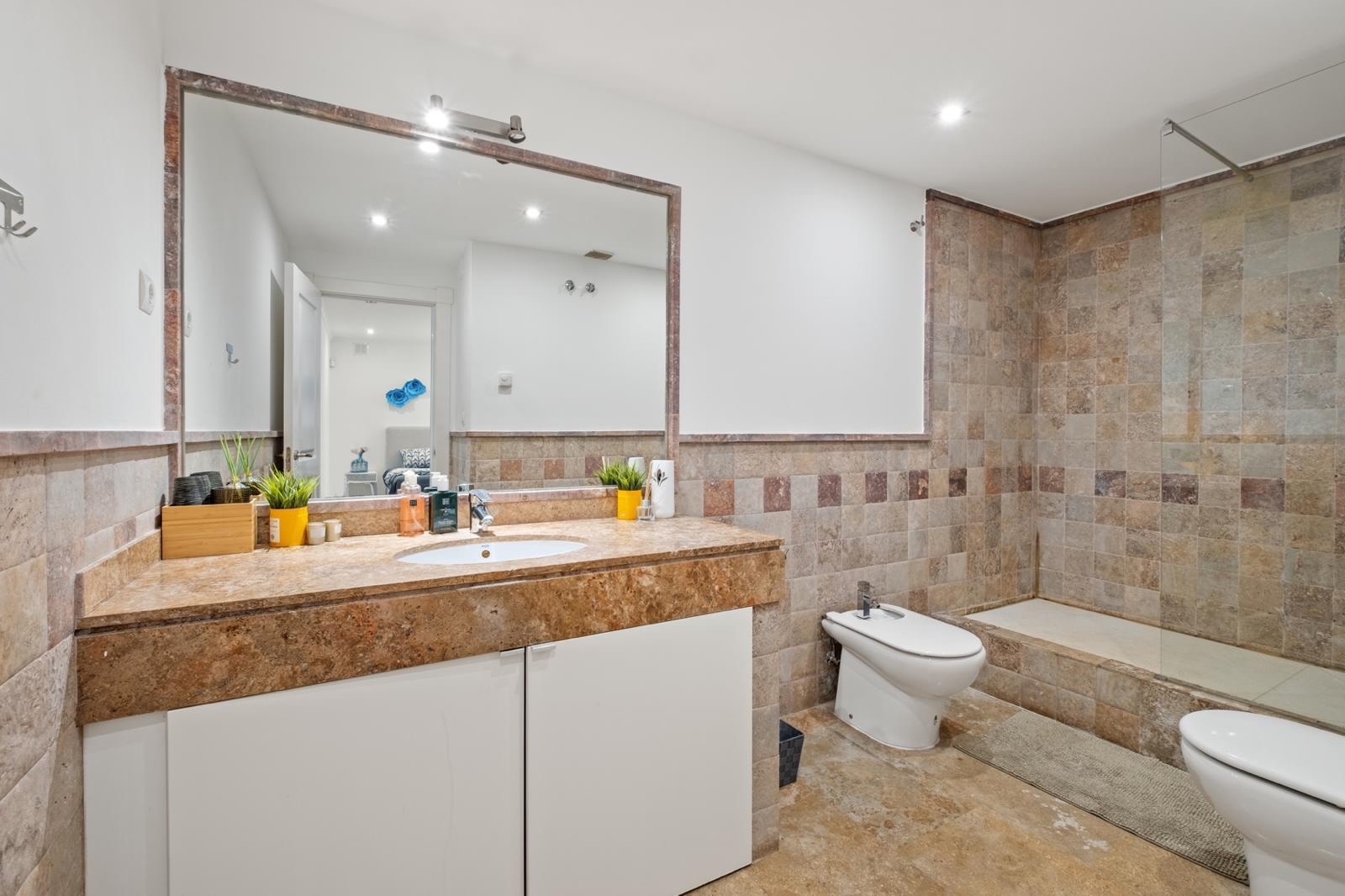 3 Bedroom Apartment in Marbella - Photo 20