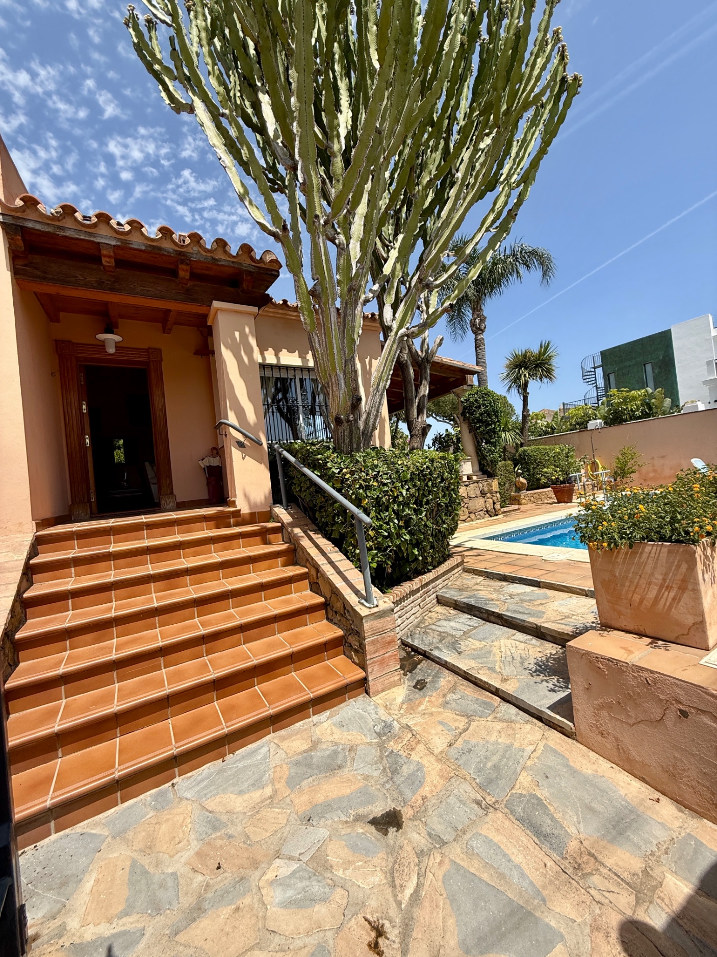5 Bedroom Villa in Marbella - Photo 8