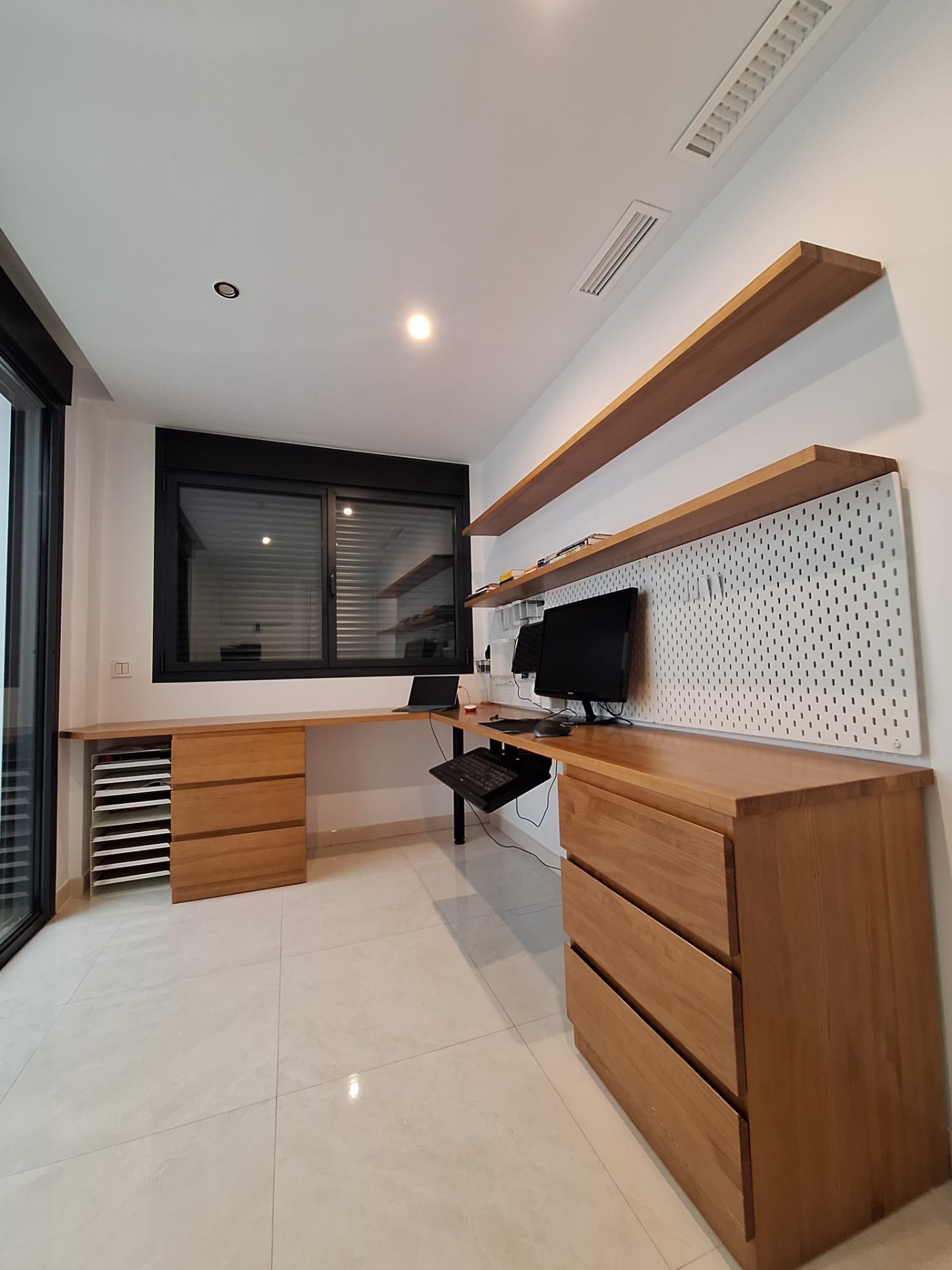4 Bedroom Villa in Marbella - Photo 25