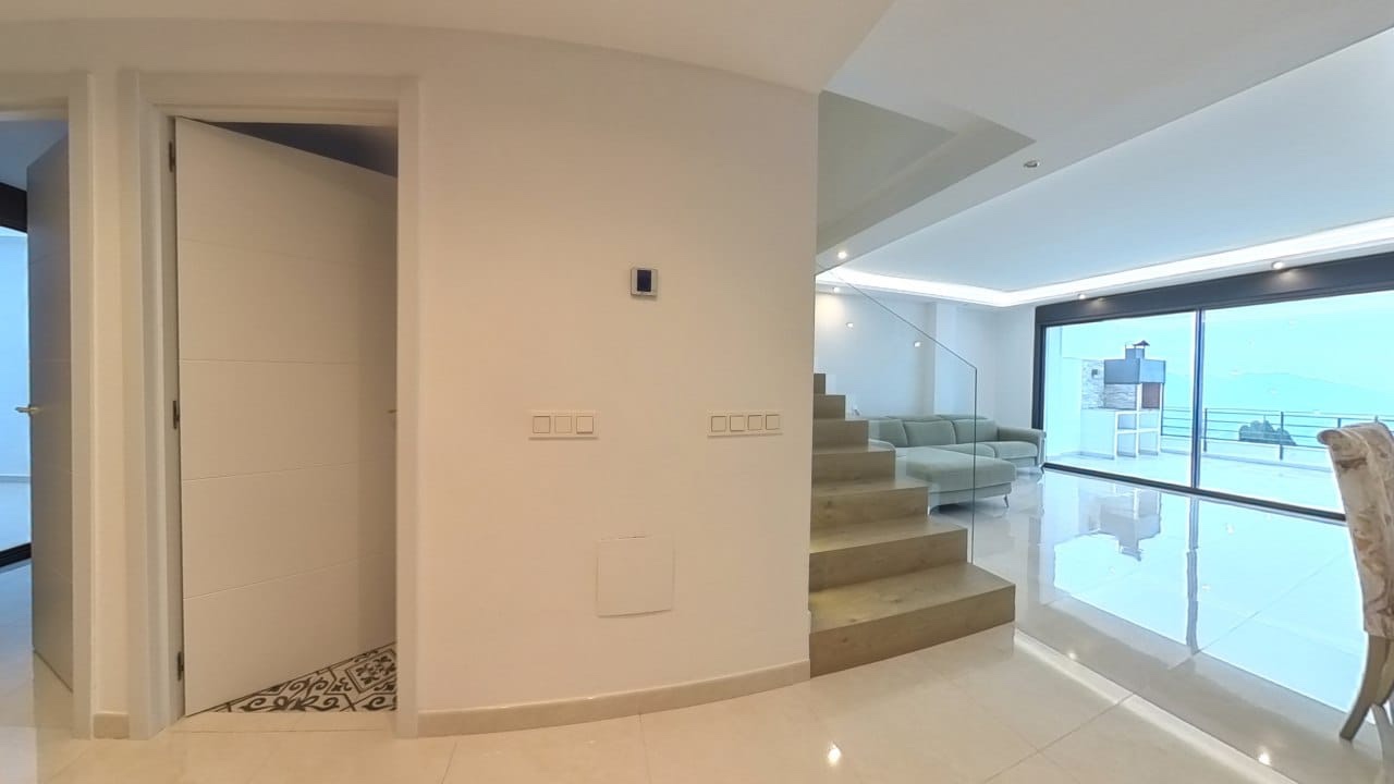4 Bedroom Villa in Marbella - Photo 21
