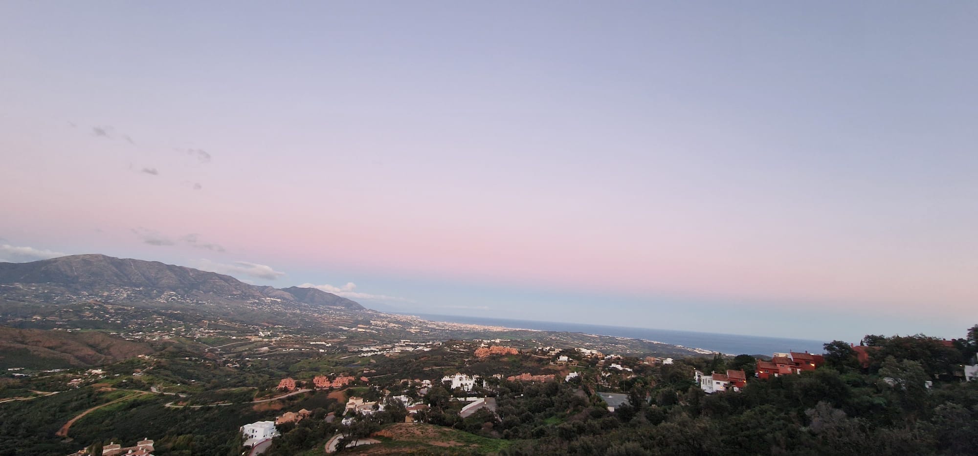 4 Bedroom Villa in Marbella - Photo 7