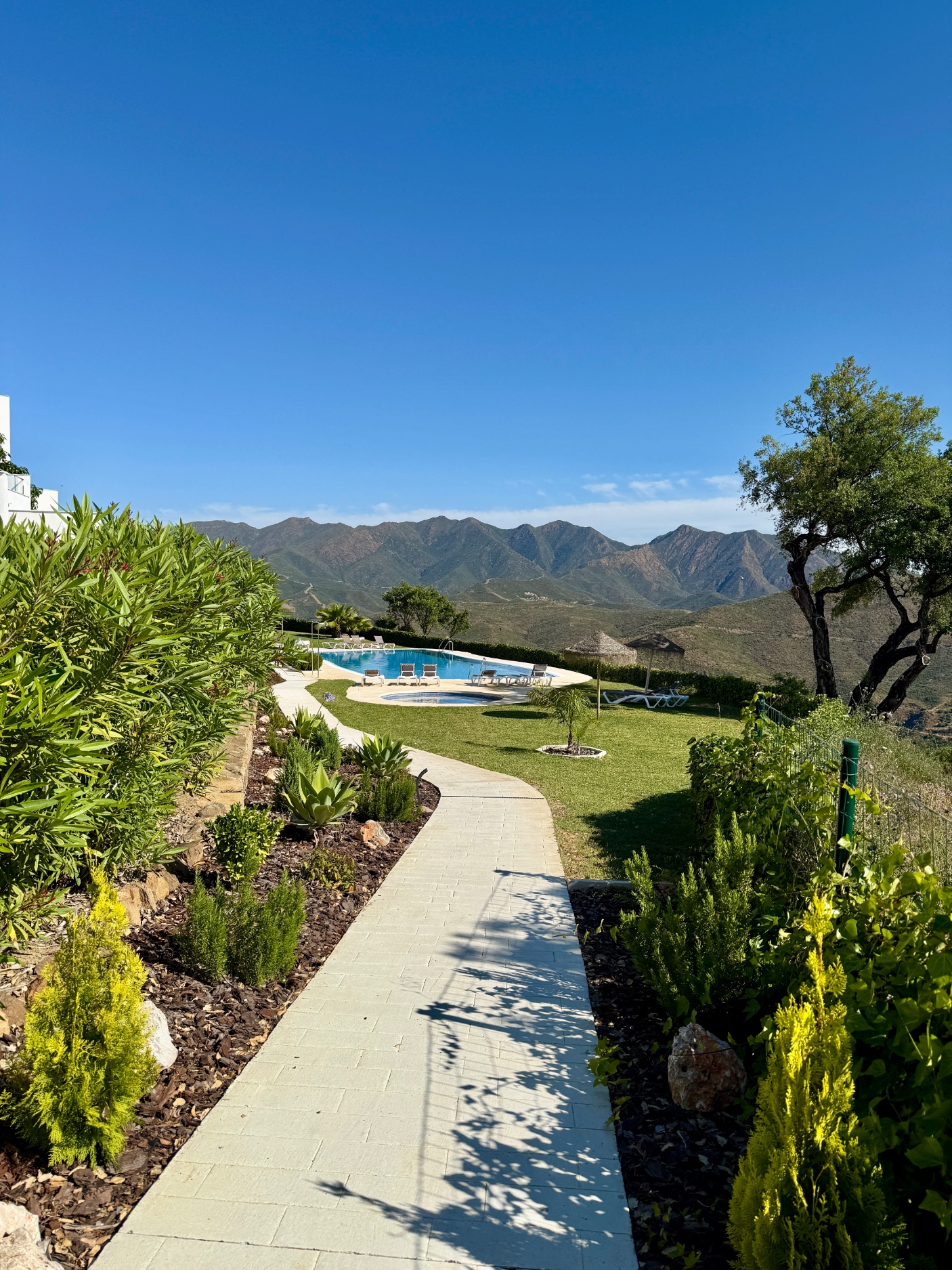 4 Bedroom Villa in Marbella - Photo 35