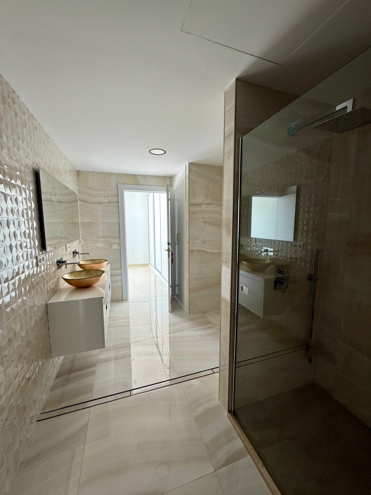 4 Bedroom Villa in Marbella - Photo 13