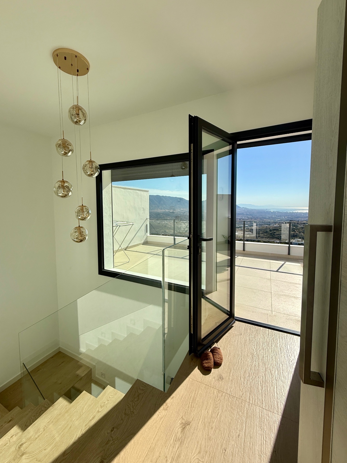 4 Bedroom Villa in Marbella - Photo 5