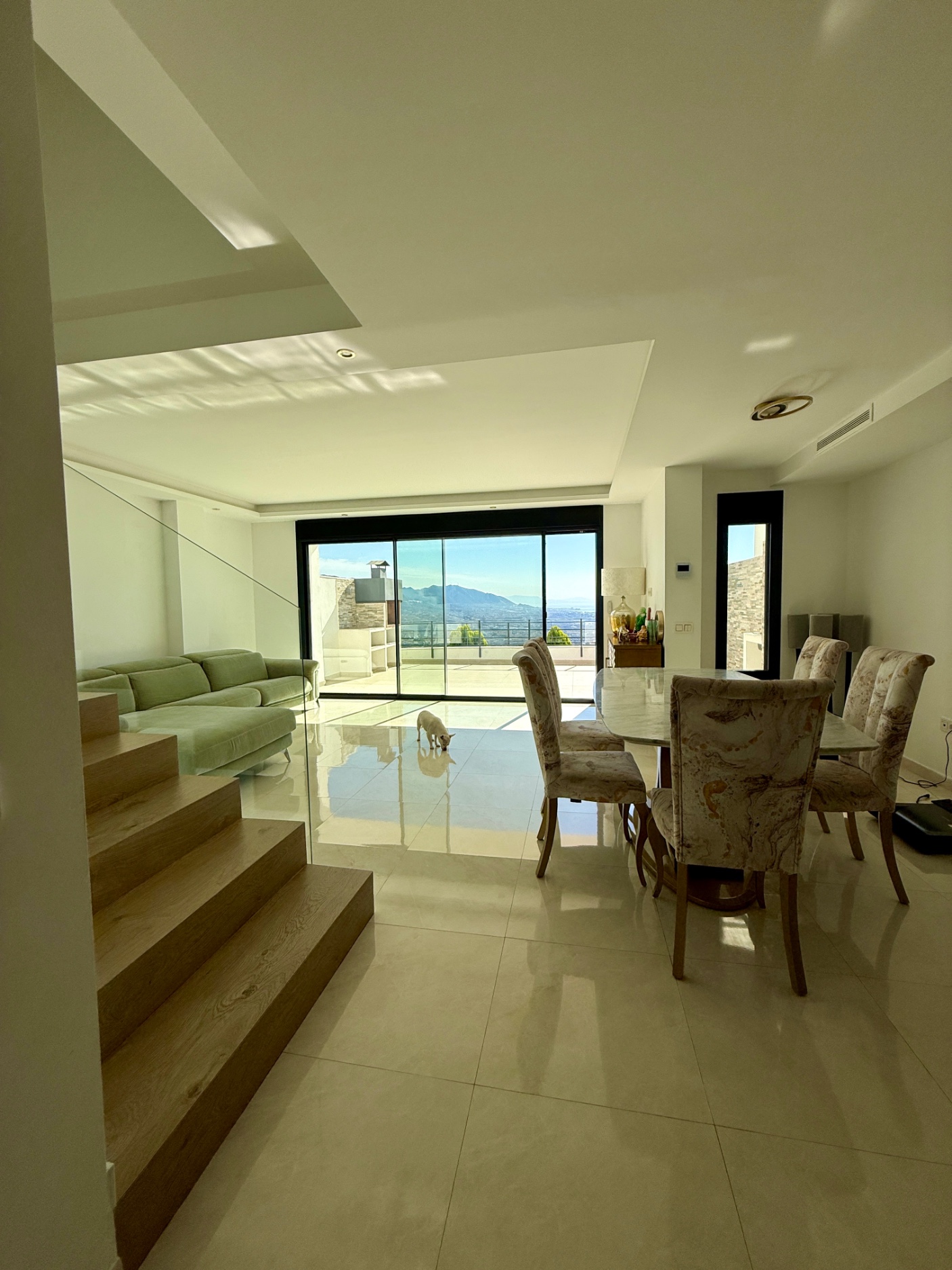 4 Bedroom Villa in Marbella - Photo 27