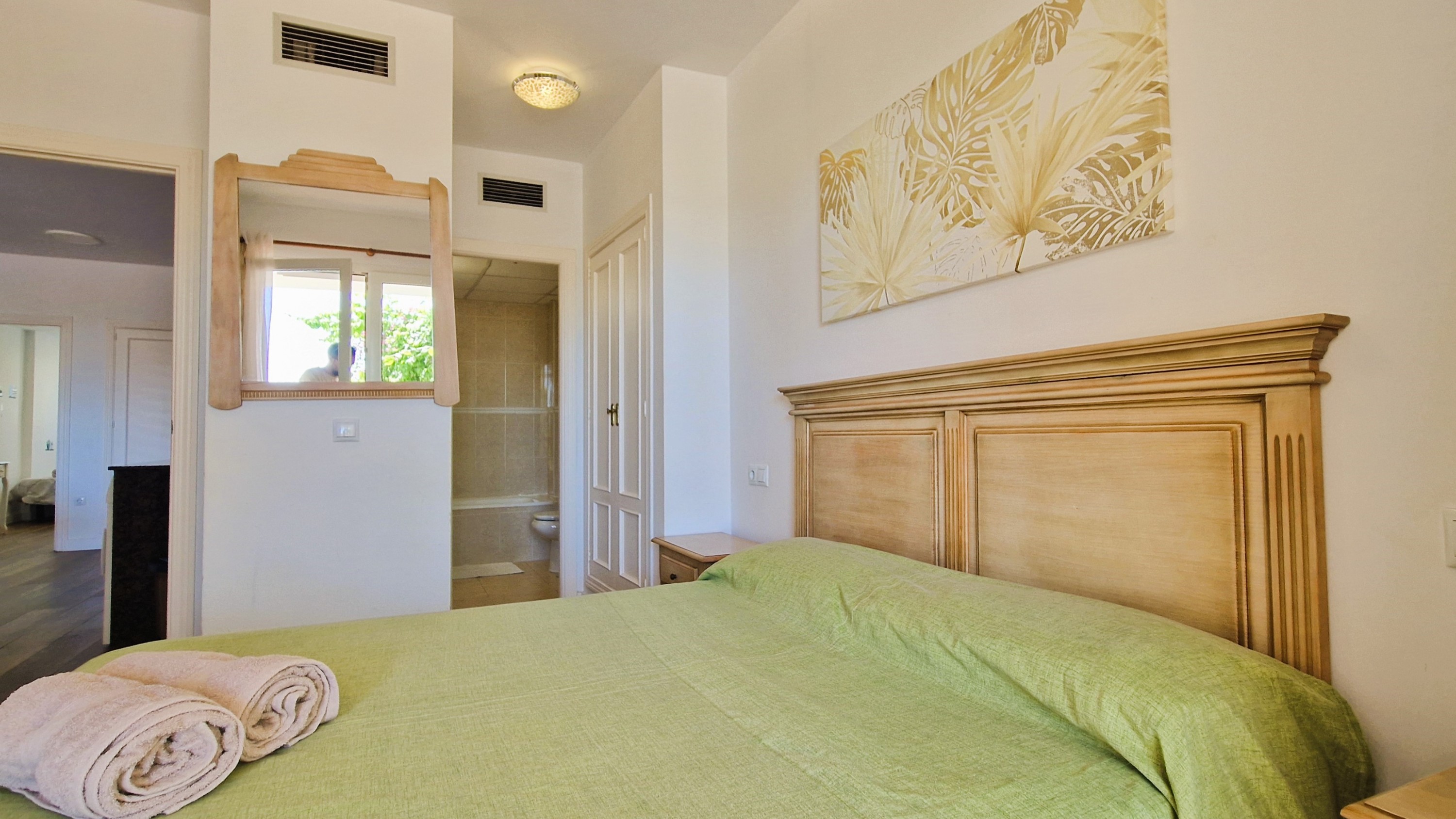 3 Bedroom Apartment in Estepona - Photo 9