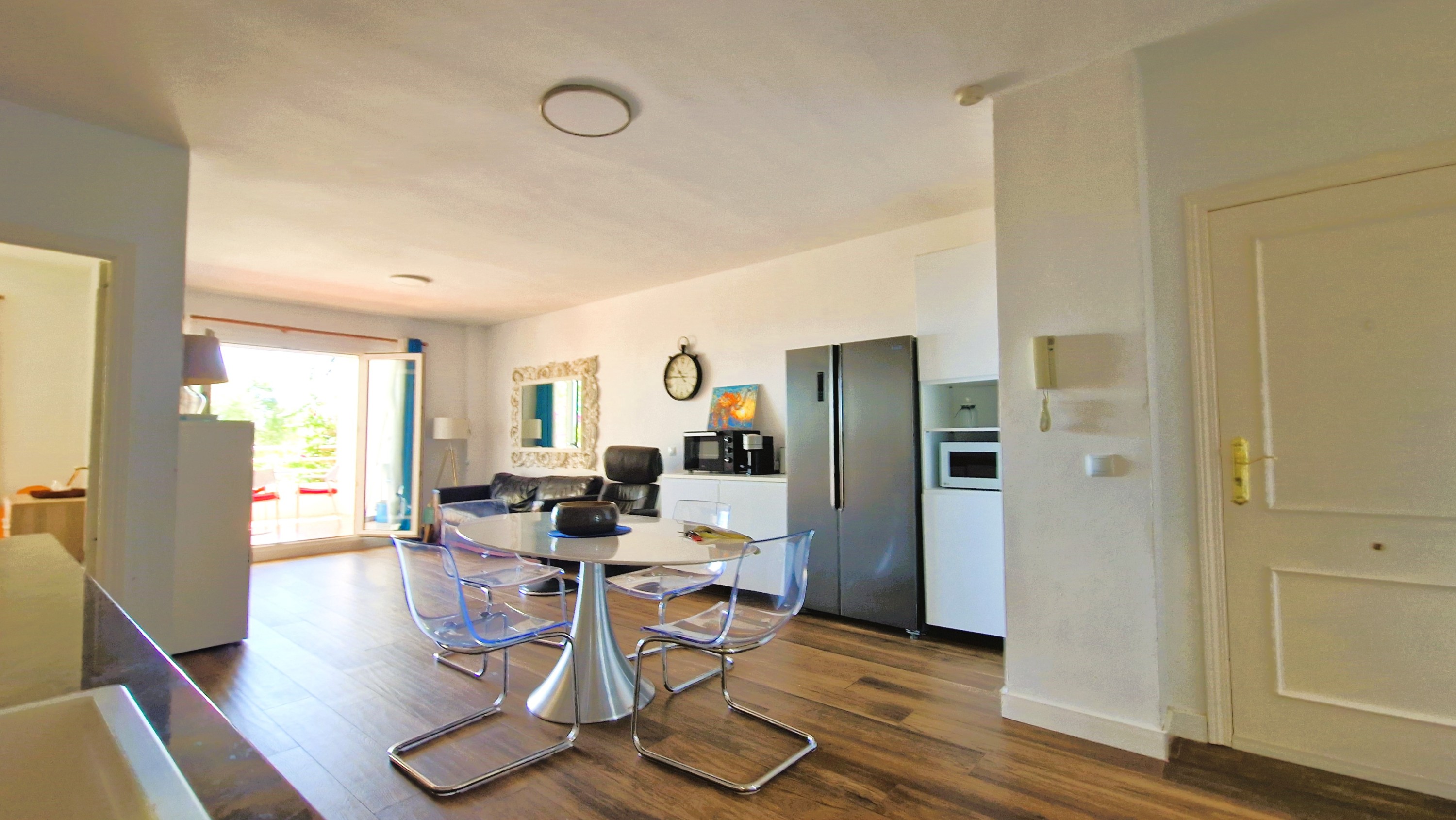 3 Bedroom Apartment in Estepona - Photo 28