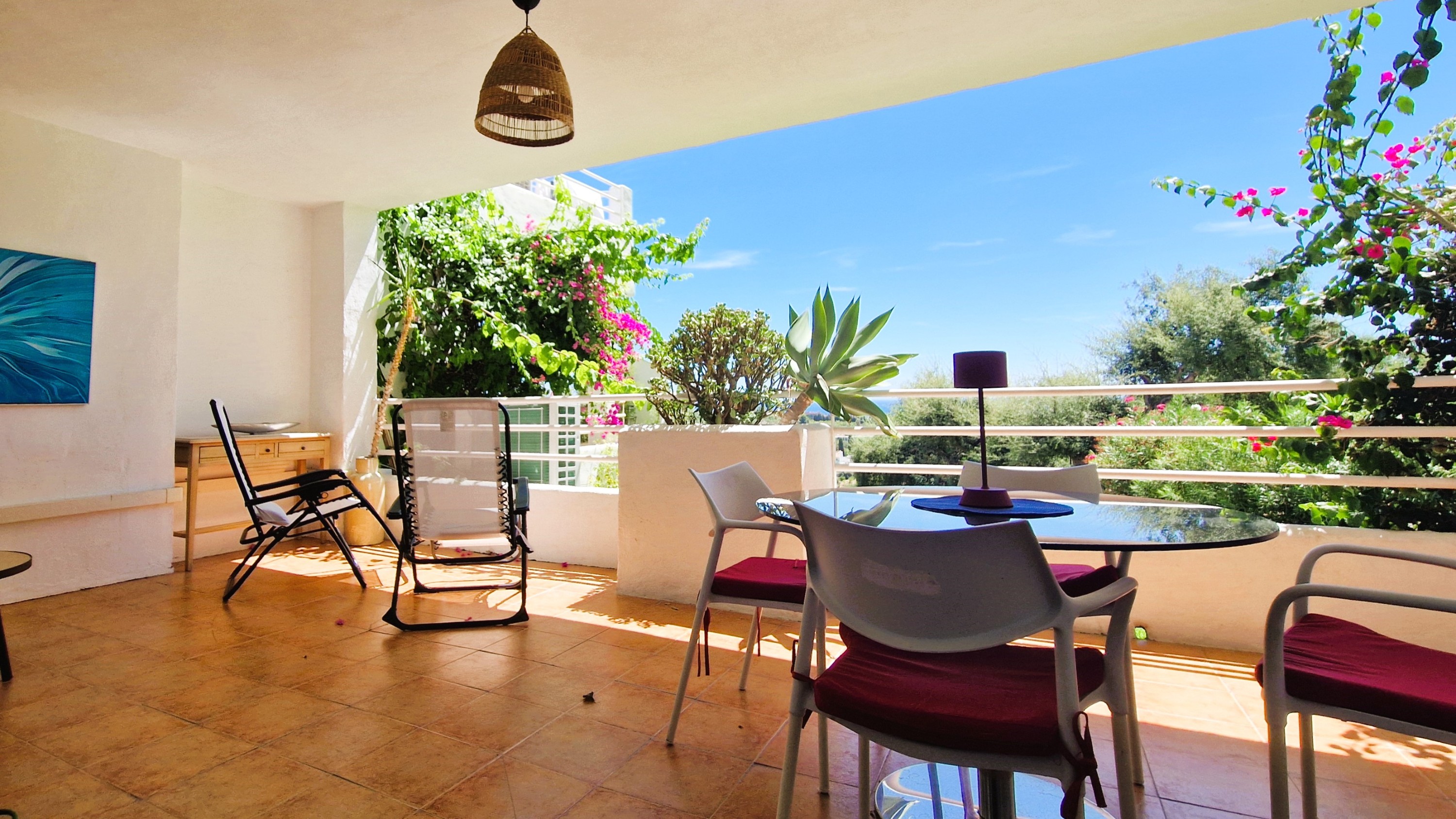 3 Bedroom Apartment in Estepona - Photo 32