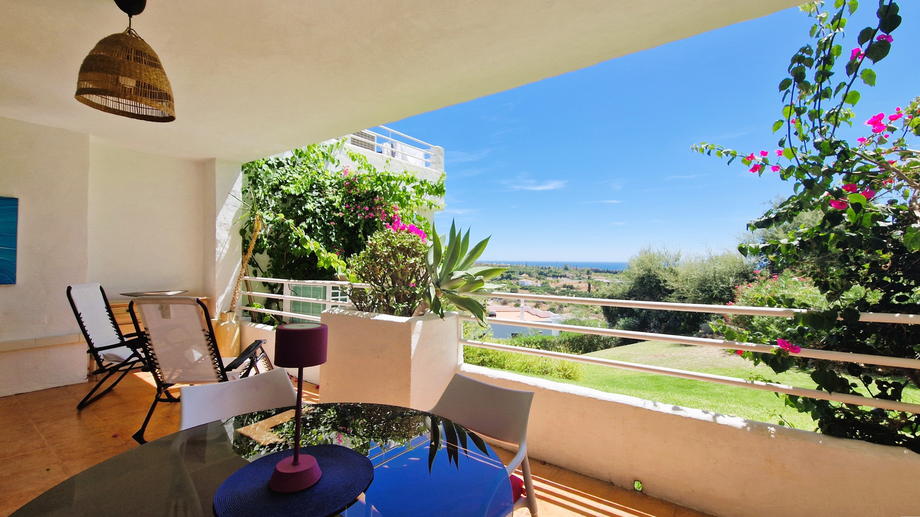Apartment in New Golden Mile