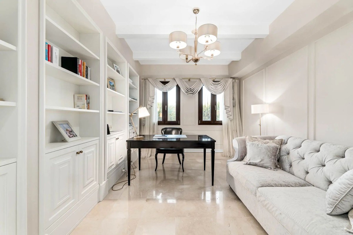 5 Bedroom Villa in Benahavís - Фото 18