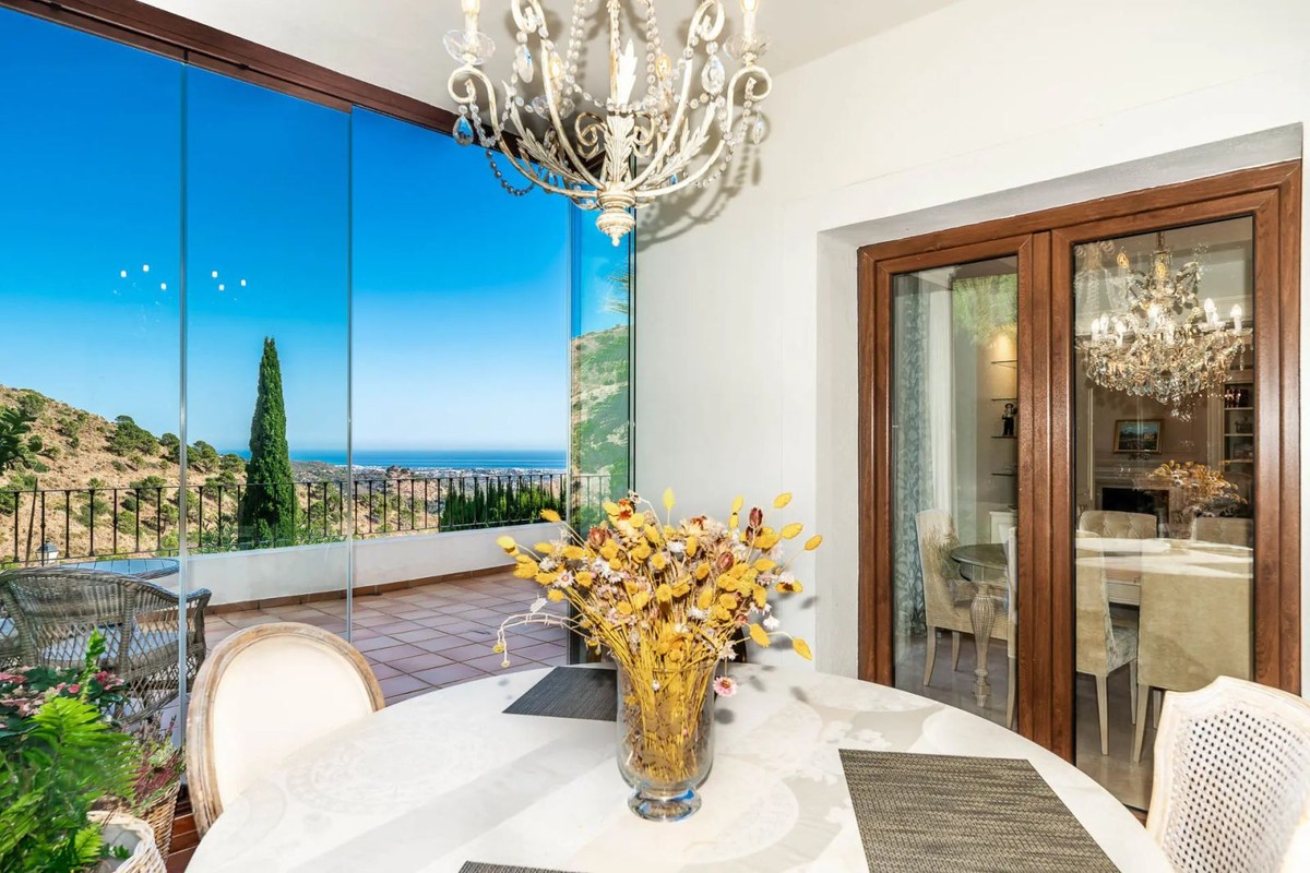 5 Bedroom Villa in Benahavís - Фото 10