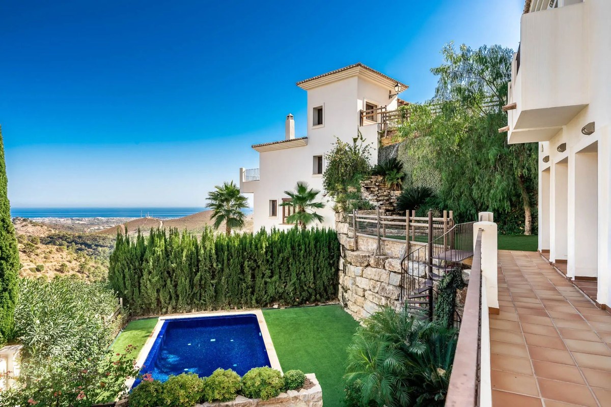 5 Bedroom Villa in Benahavís - Фото 3